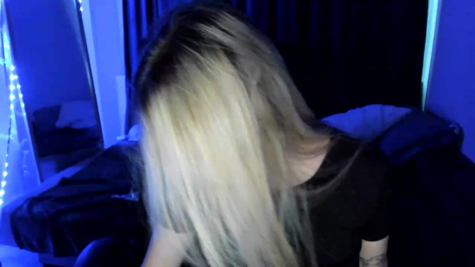 Gallery image thumbnail from TaisiaHot's myfreecams stream on, 07/07/2026, 12:13 image 11 of 20