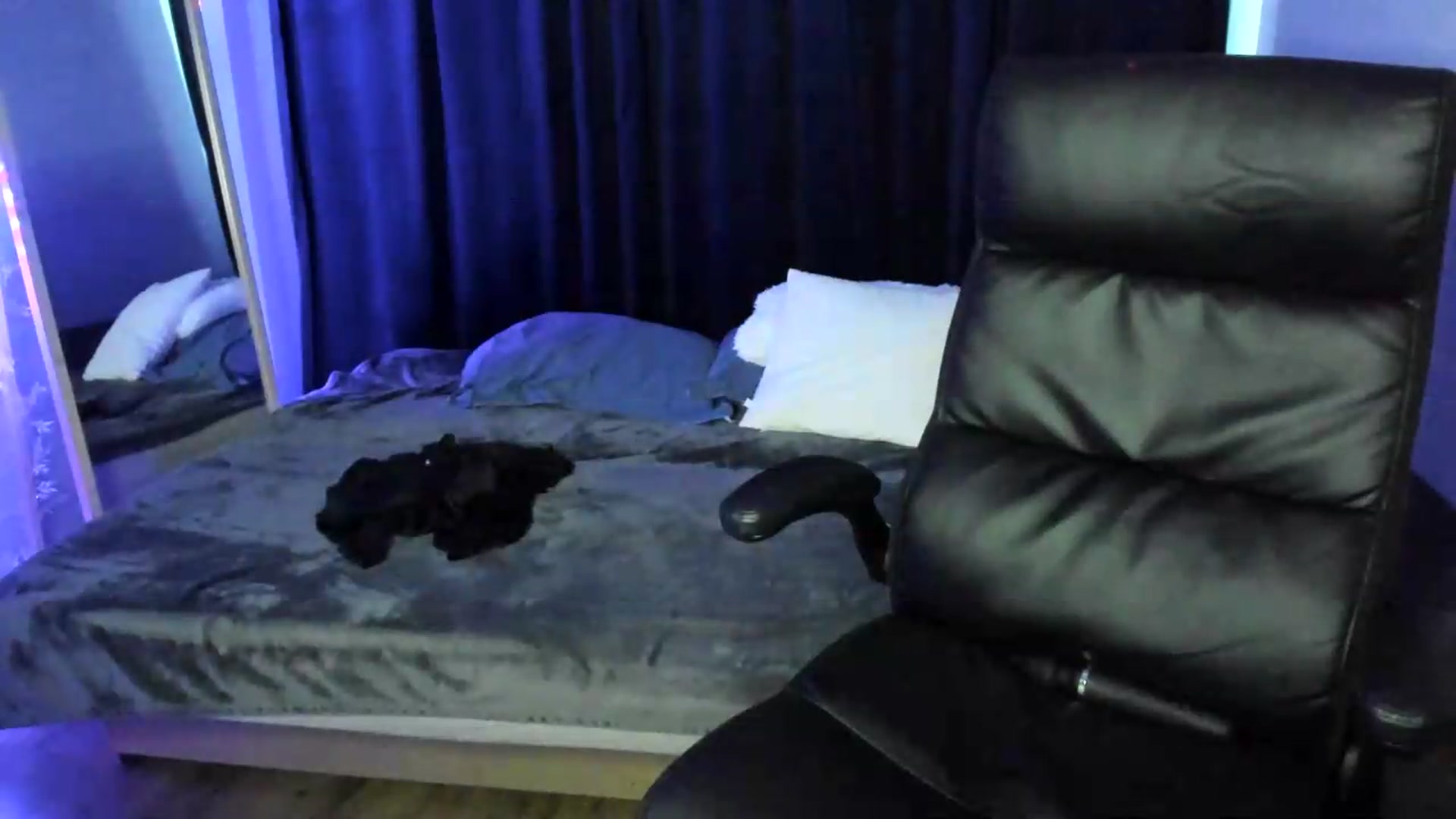 Gallery image thumbnail from TaisiaHot's myfreecams stream on, 07/14/2026, 10:51 image 17 of 20