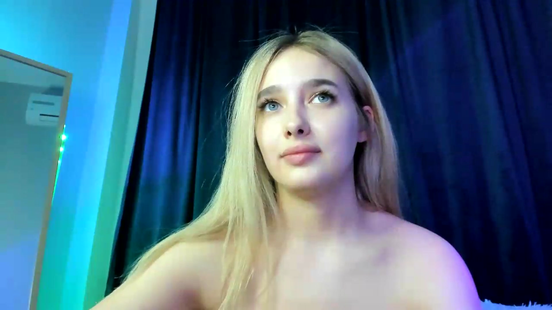 Gallery image thumbnail from TaisiaHot's myfreecams stream on, 07/15/2026, 13:21 image 11 of 20