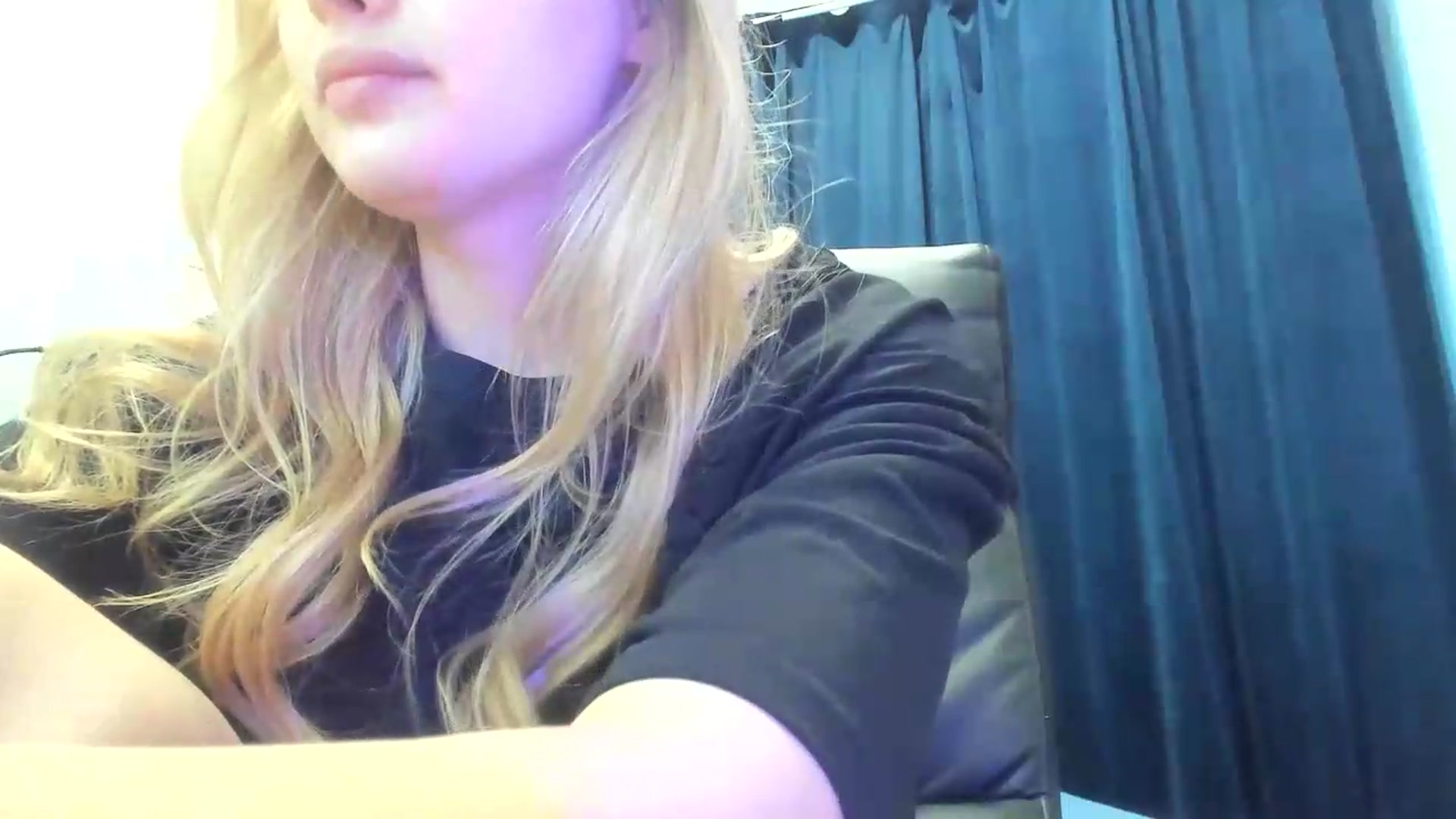 Gallery image thumbnail from TaisiaHot's myfreecams stream on, 07/18/2026, 12:07 image 10 of 20