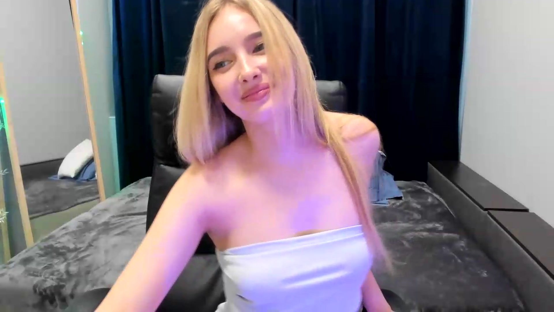 Gallery image thumbnail from TaisiaHot's myfreecams stream on, 07/20/2026, 09:43 image 2 of 20