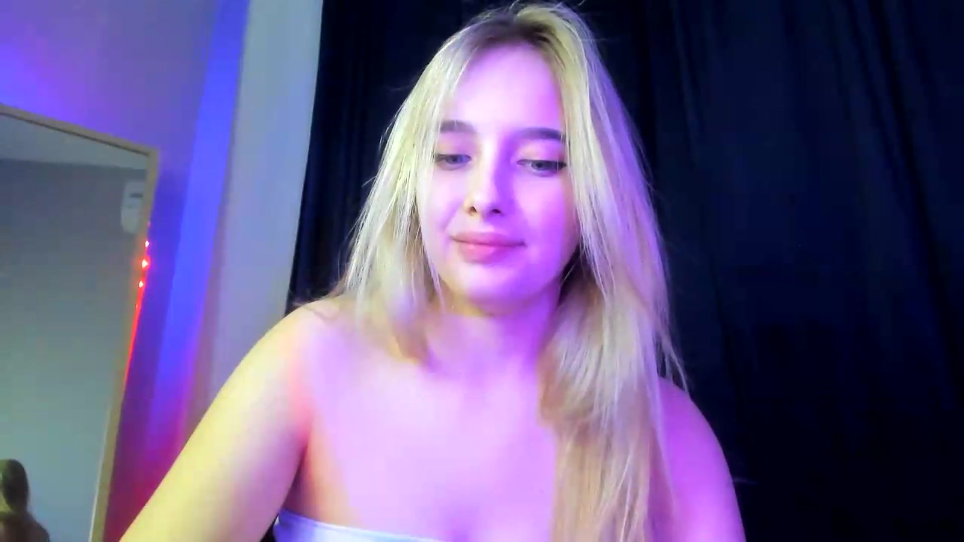 Gallery image thumbnail from TaisiaHot's myfreecams stream on, 07/20/2026, 13:08 image 4 of 20