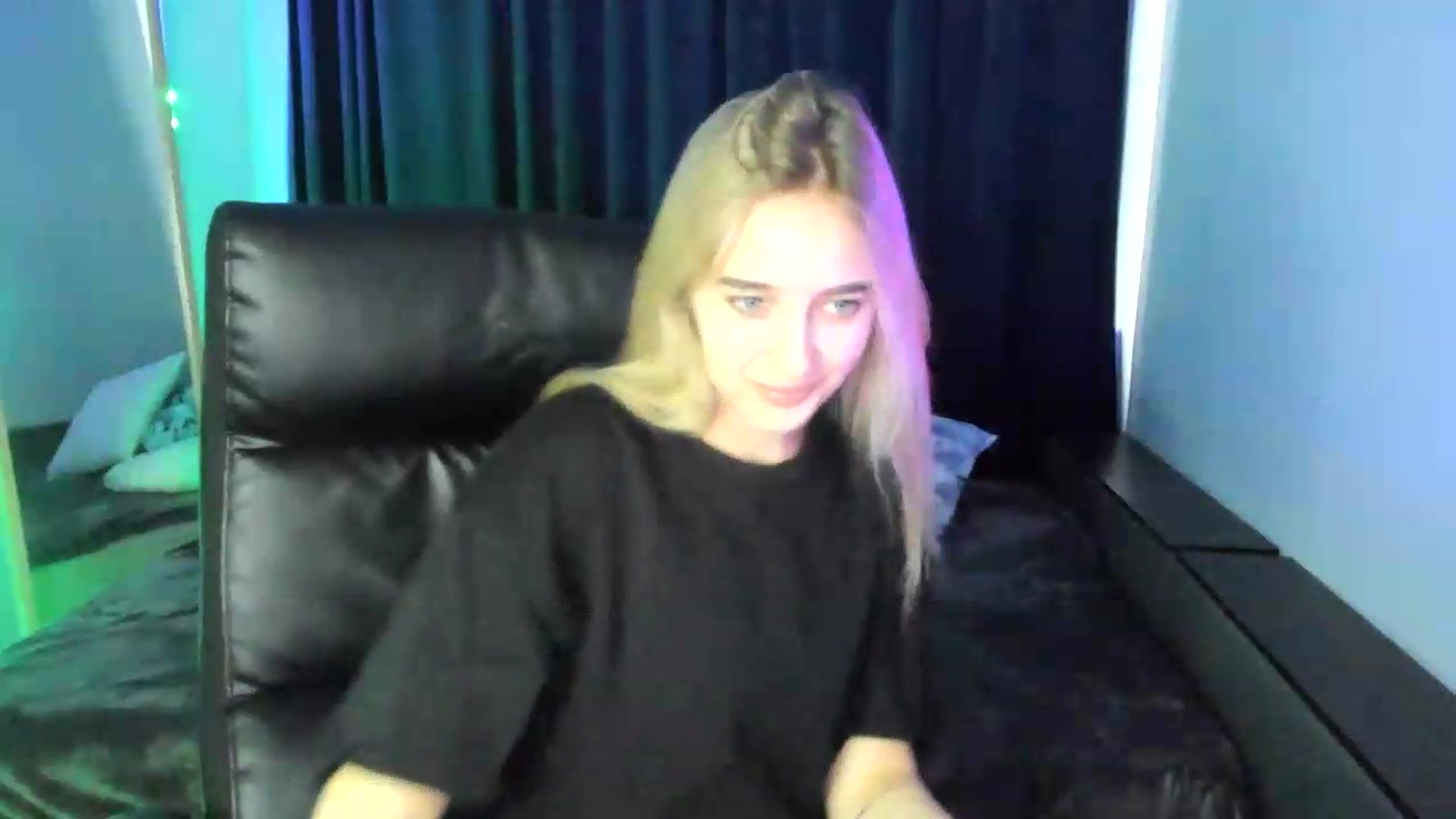 Gallery image thumbnail from TaisiaHot's myfreecams stream on, 07/23/2026, 09:30 image 6 of 20