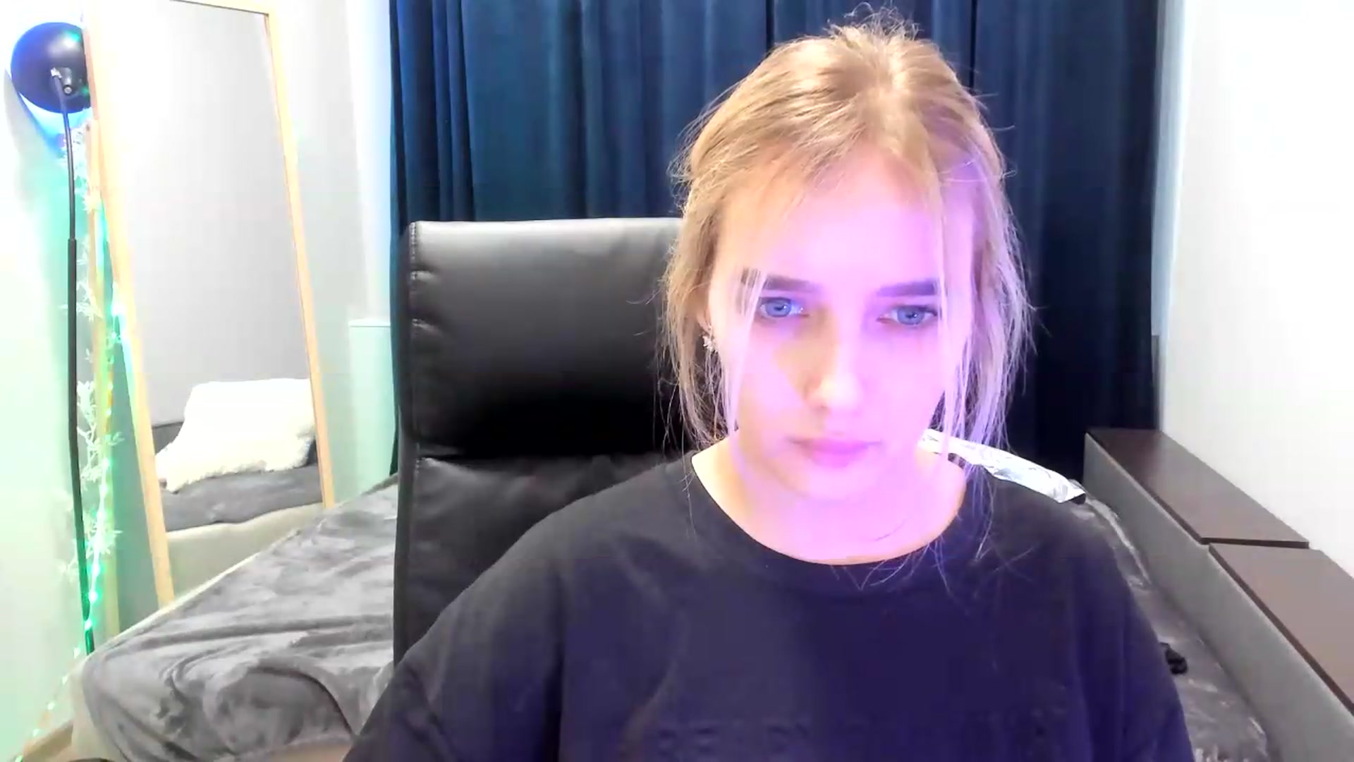 Gallery image thumbnail from TaisiaHot's myfreecams stream on, 07/23/2026, 12:31 image 15 of 20