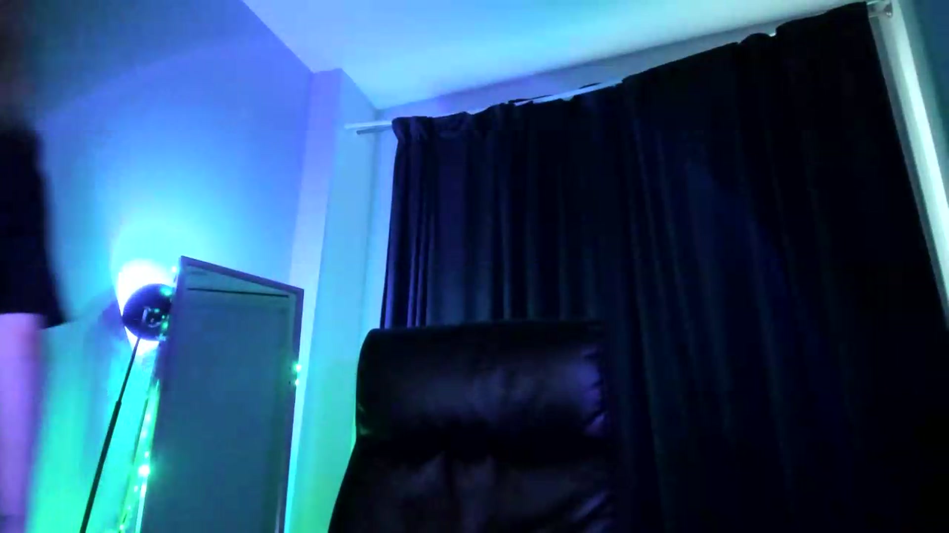Gallery image thumbnail from TaisiaHot's myfreecams stream on, 07/23/2026, 12:31 image 9 of 20