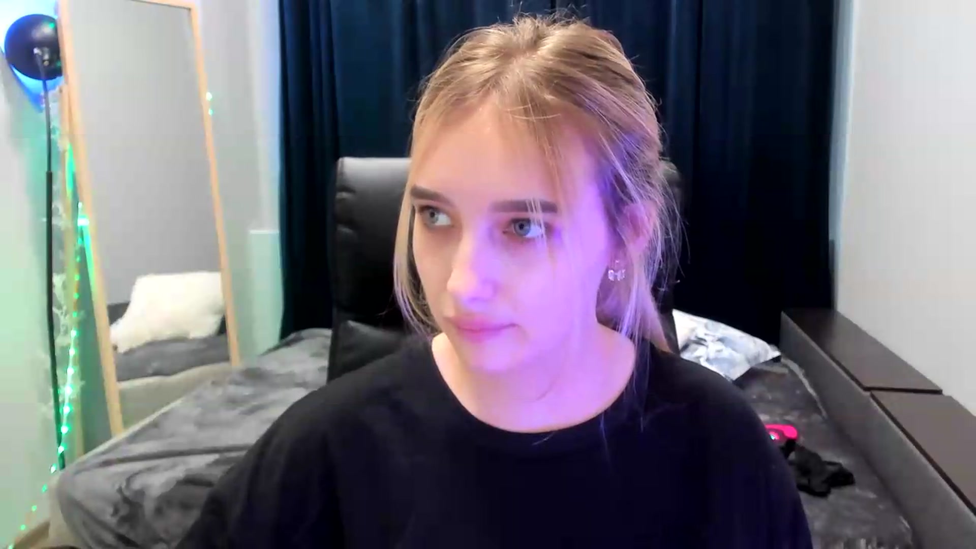 Gallery image thumbnail from TaisiaHot's myfreecams stream on, 07/23/2026, 12:31 image 10 of 20