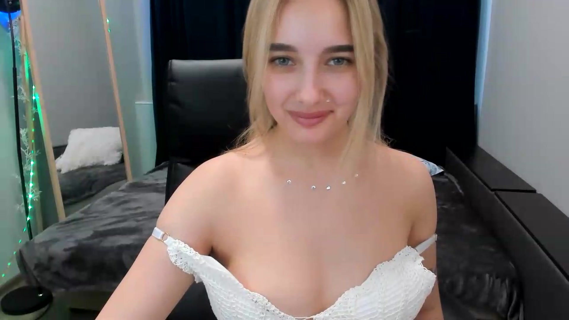 Gallery image thumbnail from TaisiaHot's myfreecams stream on, 07/24/2026, 09:40 image 18 of 20