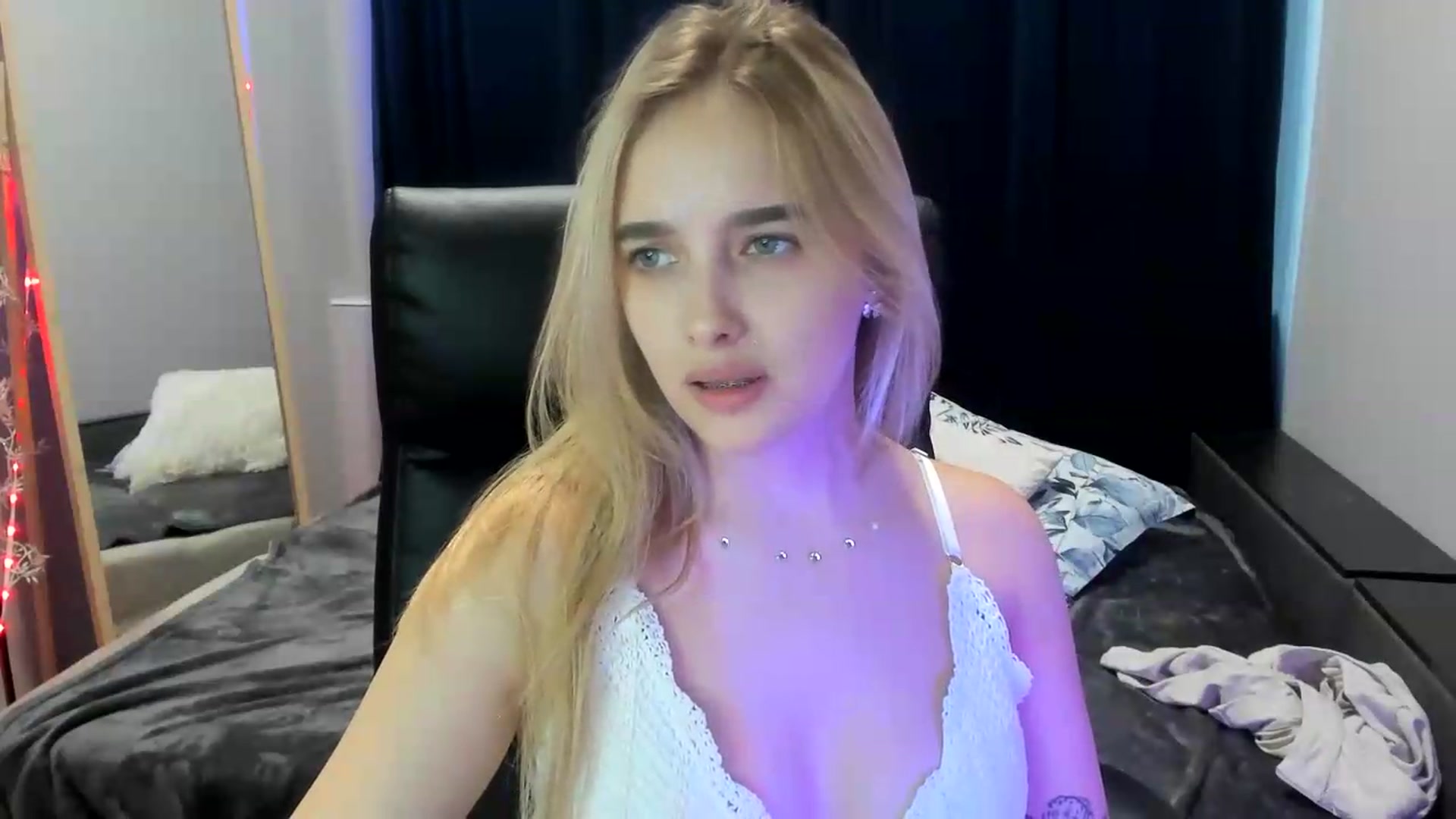 Gallery image thumbnail from TaisiaHot's myfreecams stream on, 07/24/2026, 12:17 image 11 of 20