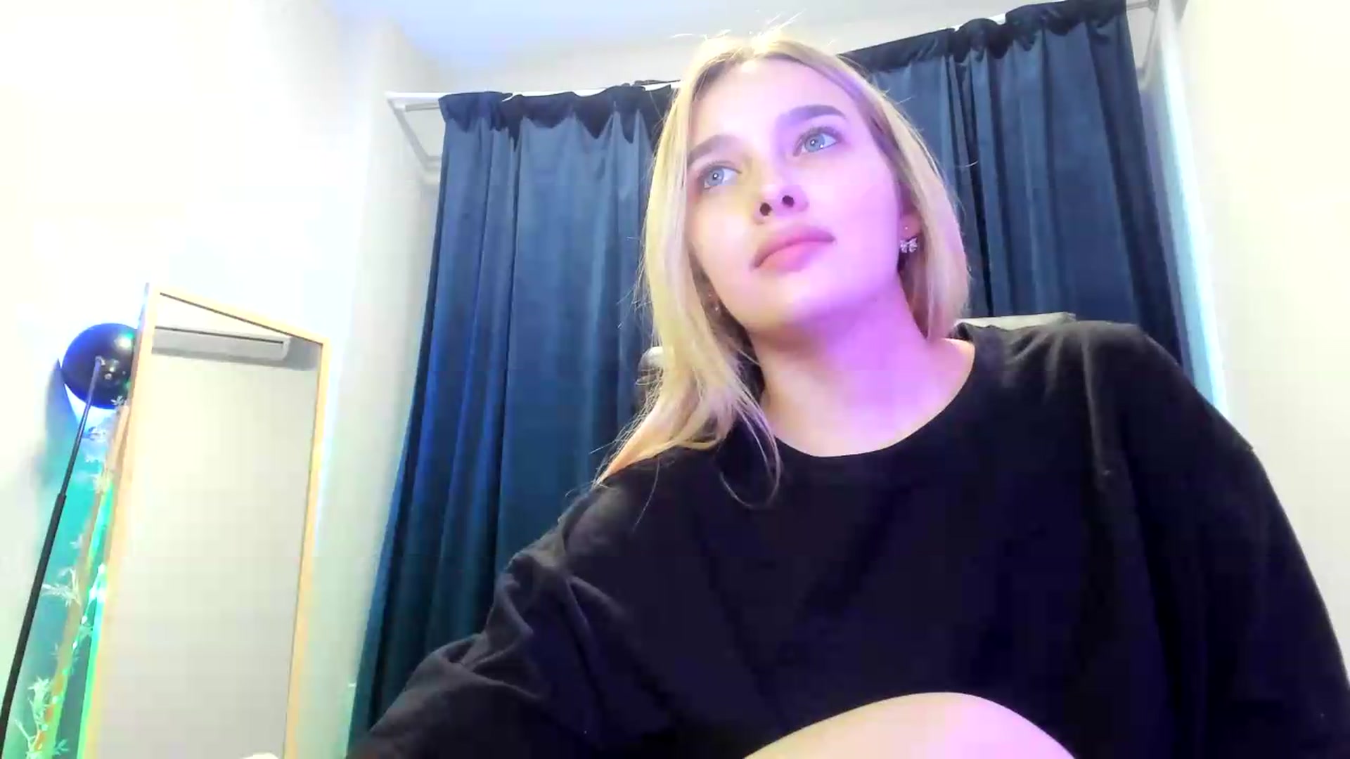 Gallery image thumbnail from TaisiaHot's myfreecams stream on, 07/26/2026, 11:53 image 2 of 20
