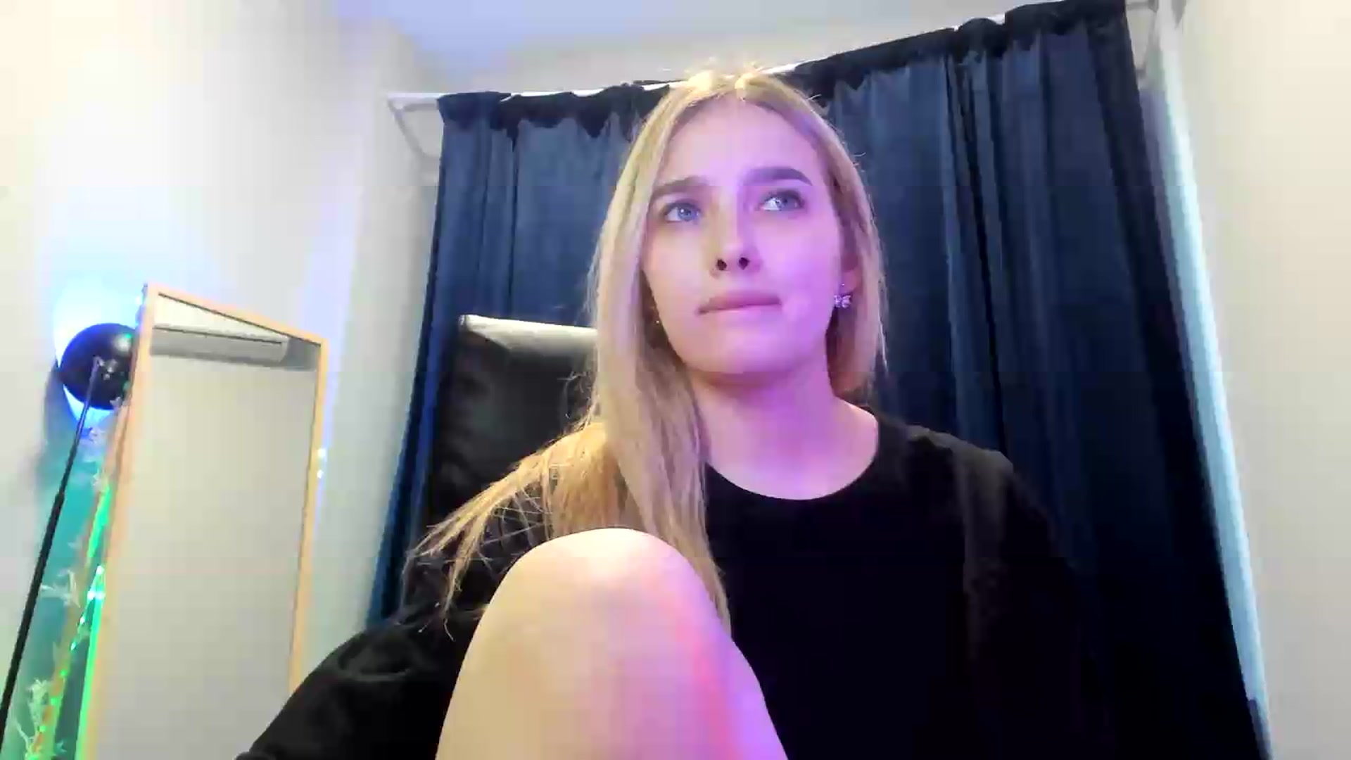 Gallery image thumbnail from TaisiaHot's myfreecams stream on, 07/26/2026, 11:53 image 1 of 20