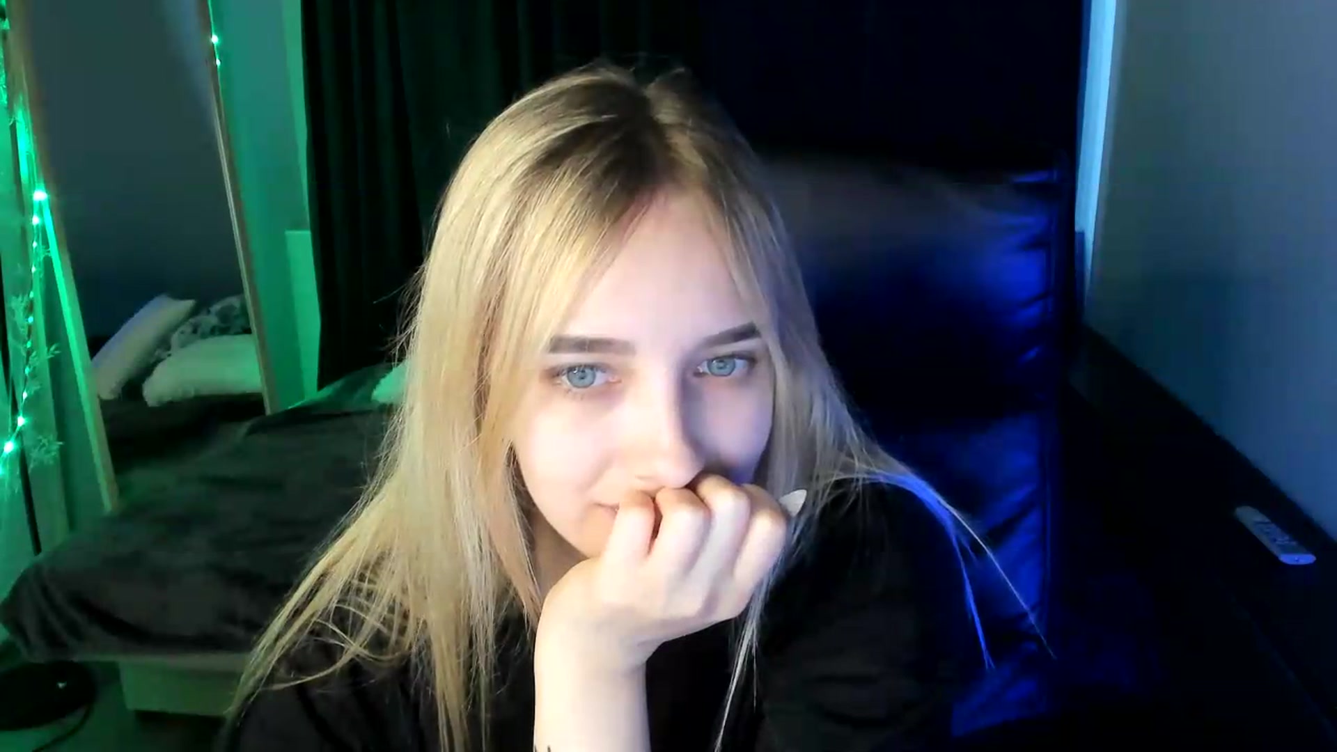 Gallery image thumbnail from TaisiaHot's myfreecams stream on, 07/27/2026, 08:38 image 3 of 20