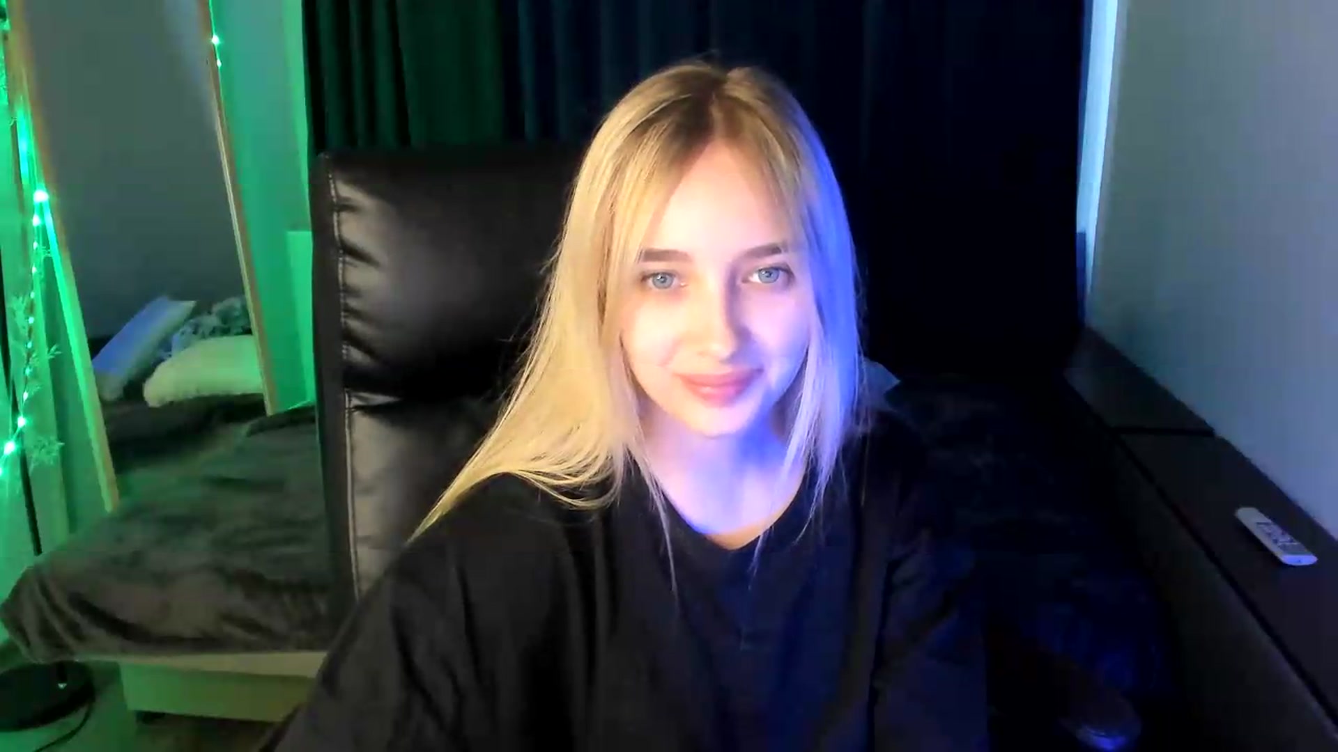 Gallery image thumbnail from TaisiaHot's myfreecams stream on, 07/27/2026, 08:38 image 5 of 20