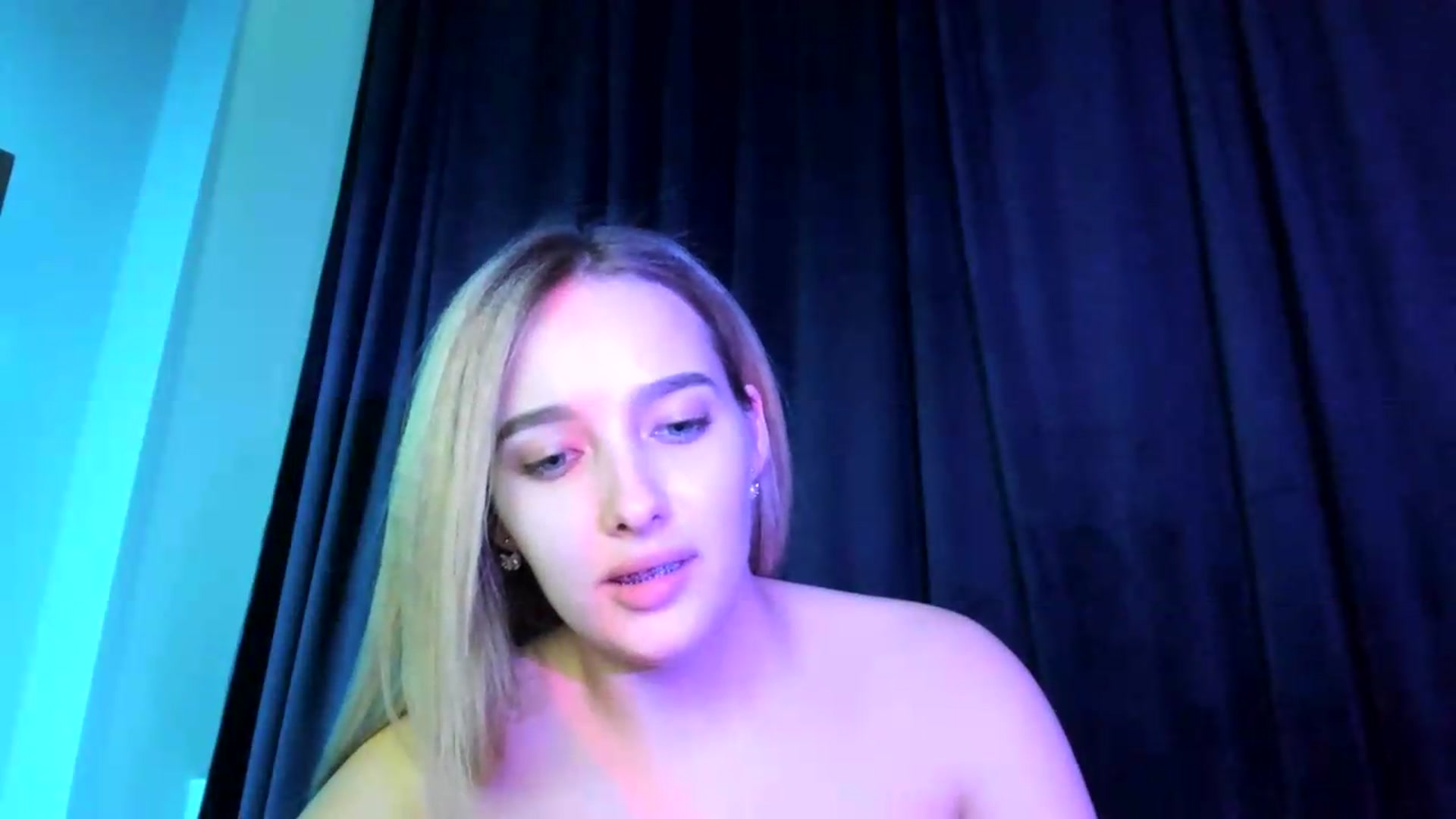 Gallery image thumbnail from TaisiaHot's myfreecams stream on, 08/02/2026, 12:38 image 5 of 20