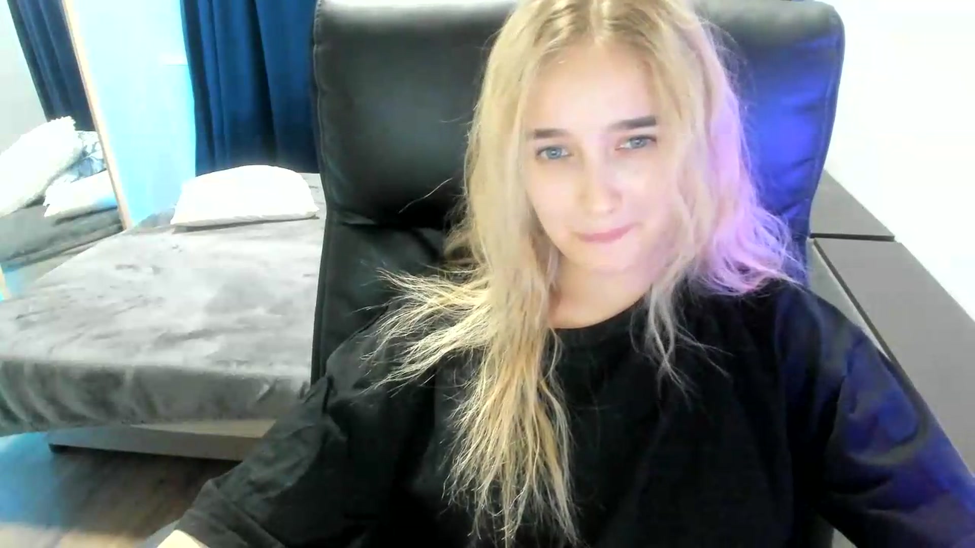 Gallery image thumbnail from TaisiaHot's myfreecams stream on, 08/04/2026, 08:39 image 7 of 20