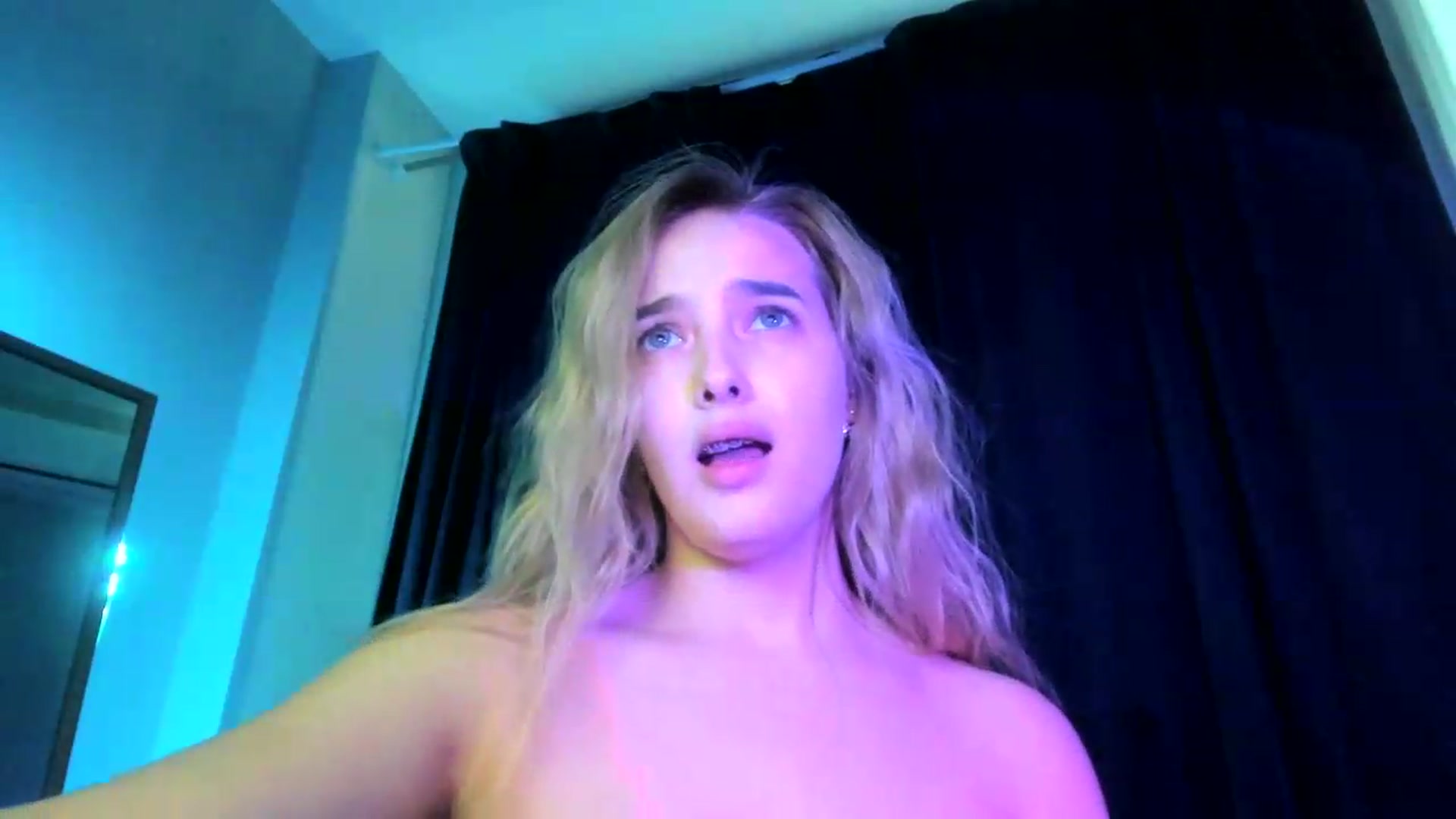 Gallery image thumbnail from TaisiaHot's myfreecams stream on, 08/04/2026, 09:59 image 6 of 20
