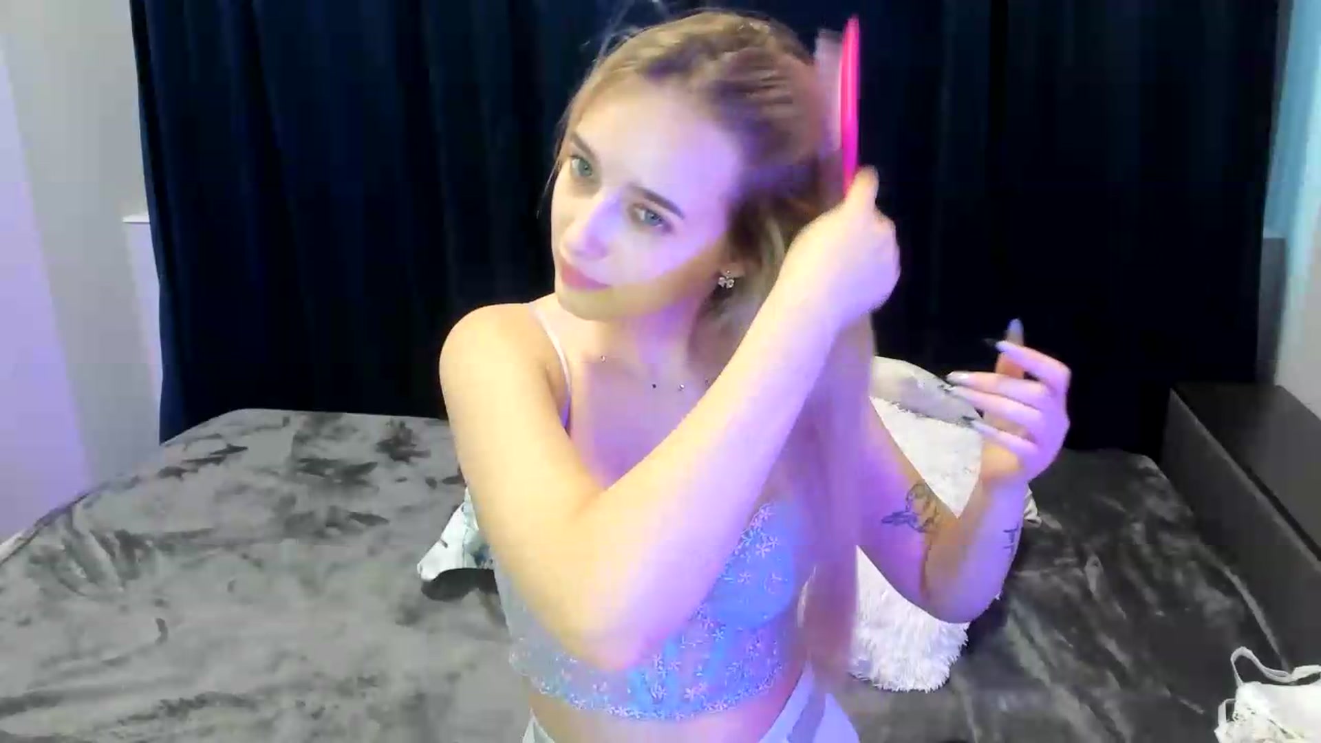 Gallery image thumbnail from TaisiaHot's myfreecams stream on, 08/05/2026, 12:03 image 18 of 20