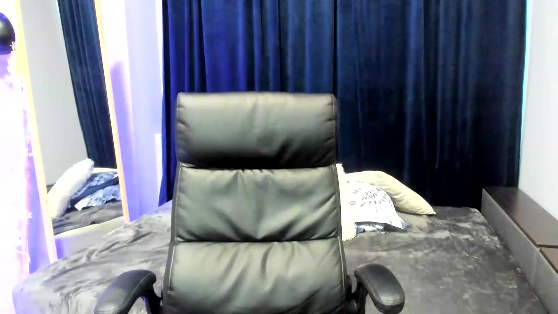 Gallery image thumbnail from TaisiaHot's myfreecams stream on, 08/06/2026, 08:58 image 11 of 20
