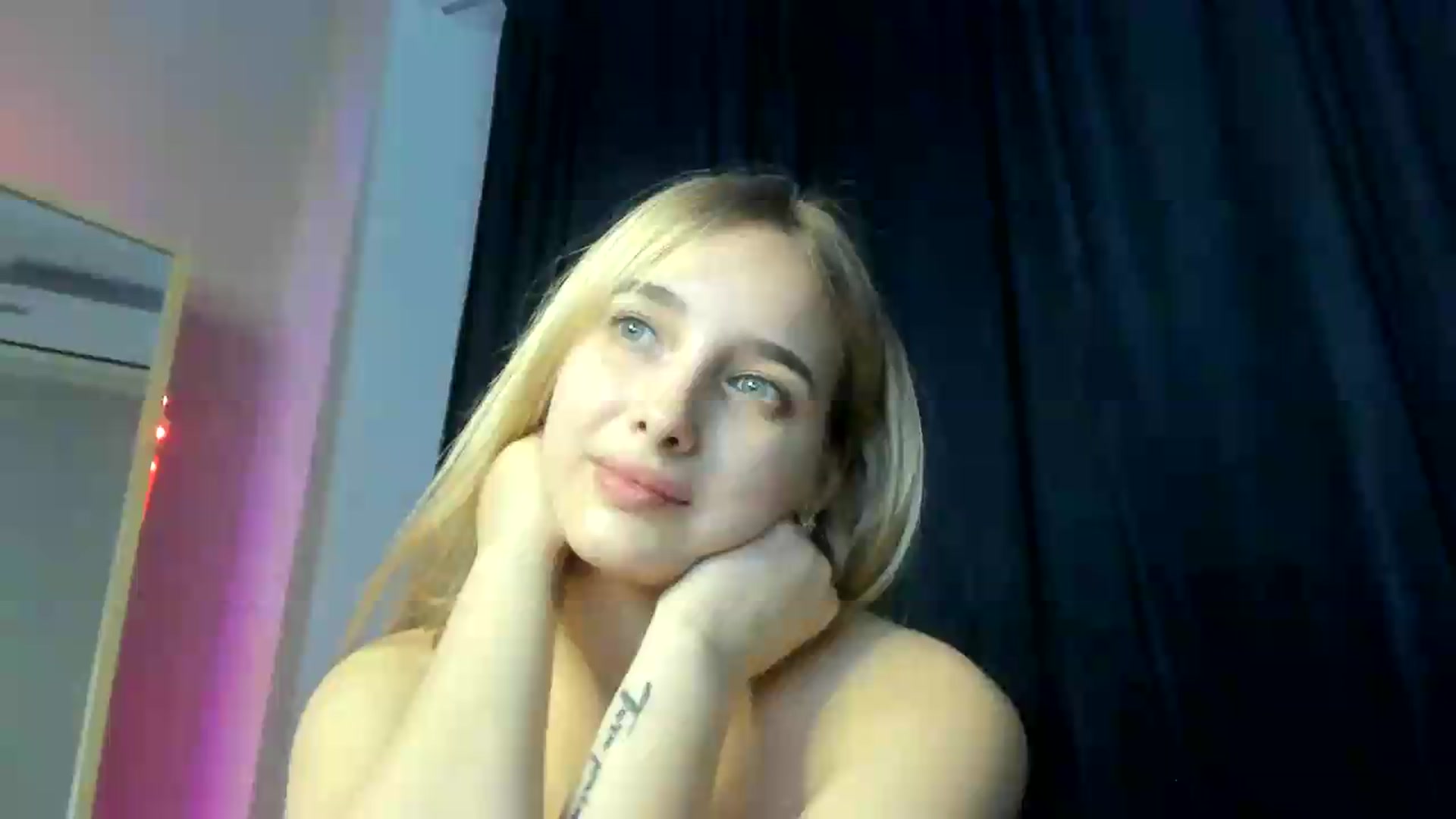 Gallery image thumbnail from TaisiaHot's myfreecams stream on, 08/07/2026, 12:51 image 1 of 20