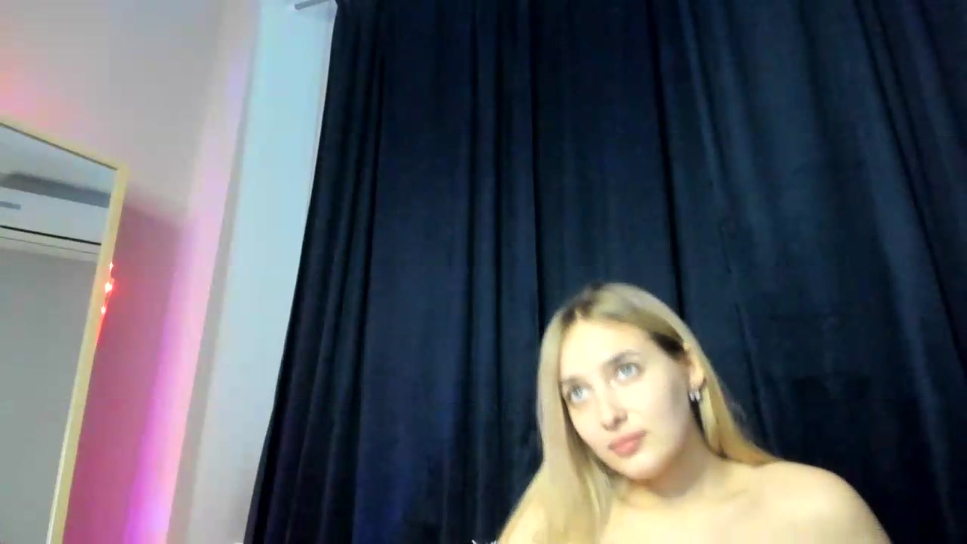 Gallery image thumbnail from TaisiaHot's myfreecams stream on, 08/07/2026, 12:51 image 3 of 20