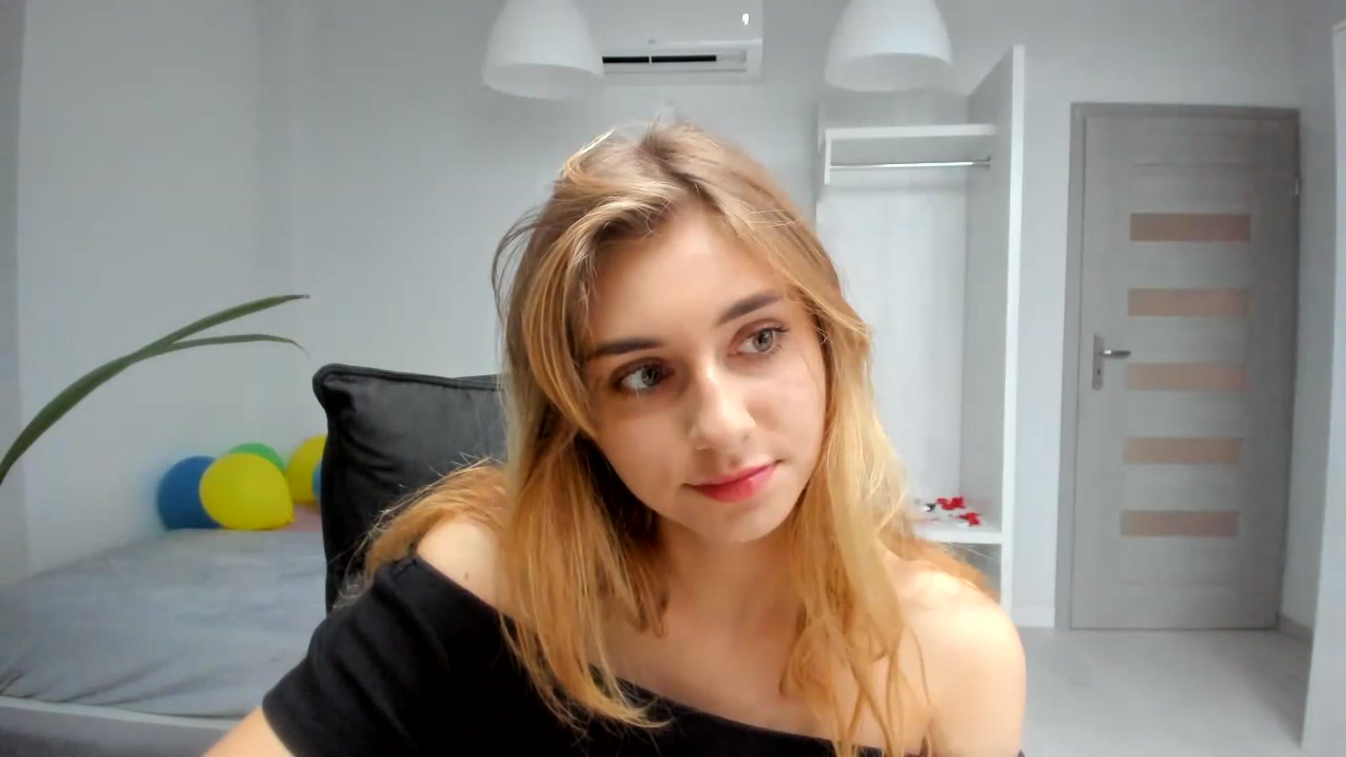 Gallery image thumbnail from Takanori_'s myfreecams stream on, 07/17/2023, 13:00 image 13 of 20