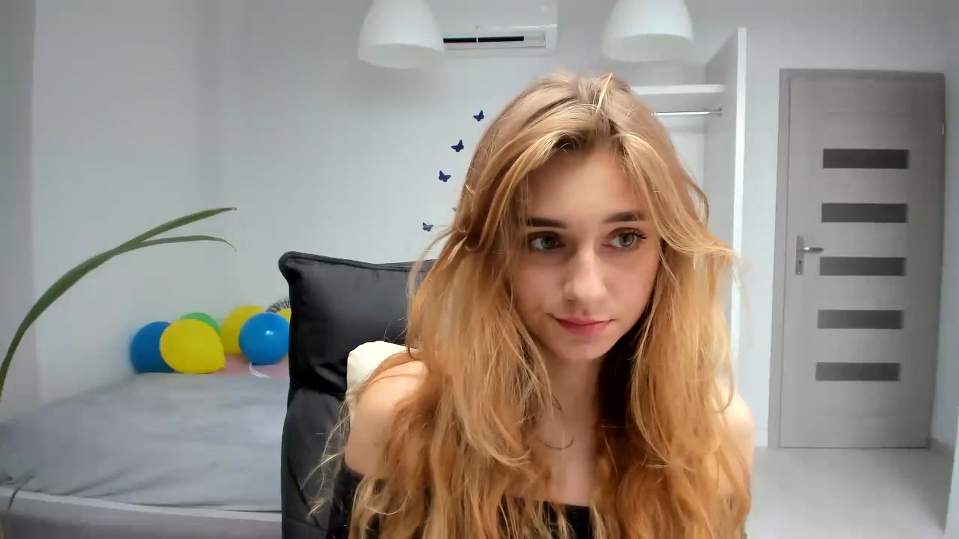 Gallery image thumbnail from Takanori_'s myfreecams stream on, 07/17/2023, 15:14 image 16 of 20