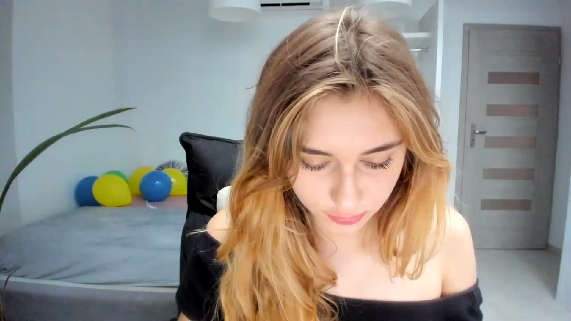 Gallery image thumbnail from Takanori_'s myfreecams stream on, 07/17/2023, 15:14 image 4 of 20