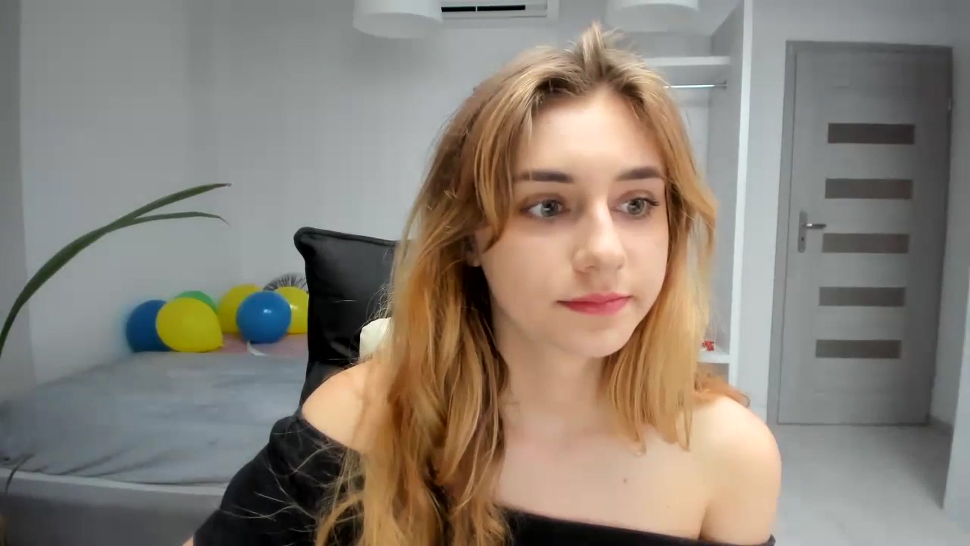 Gallery image thumbnail from Takanori_'s myfreecams stream on, 07/17/2023, 15:14 image 8 of 20