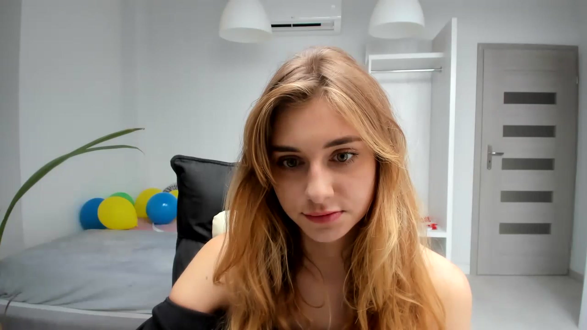 Gallery image thumbnail from Takanori_'s myfreecams stream on, 07/17/2023, 15:14 image 15 of 20