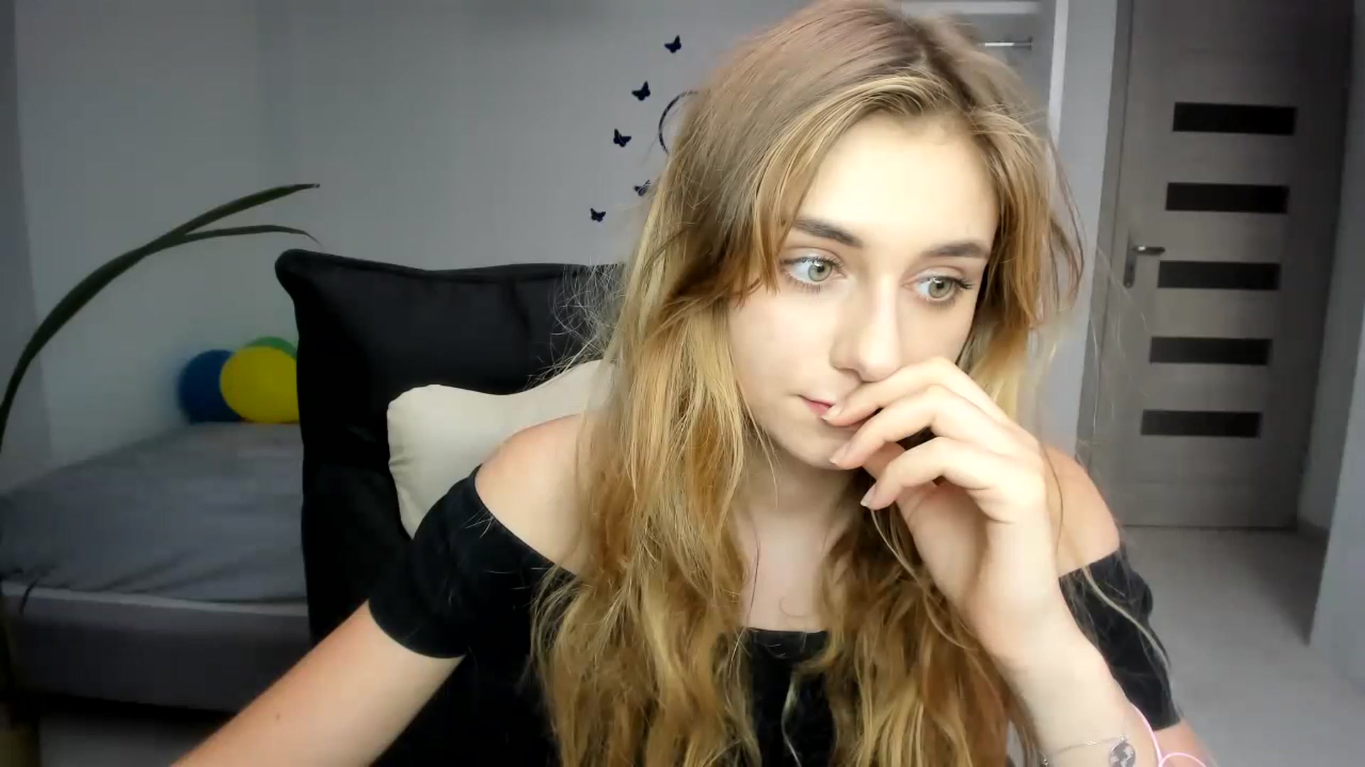 Gallery image thumbnail from Takanori_'s myfreecams stream on, 07/17/2023, 16:50 image 13 of 20