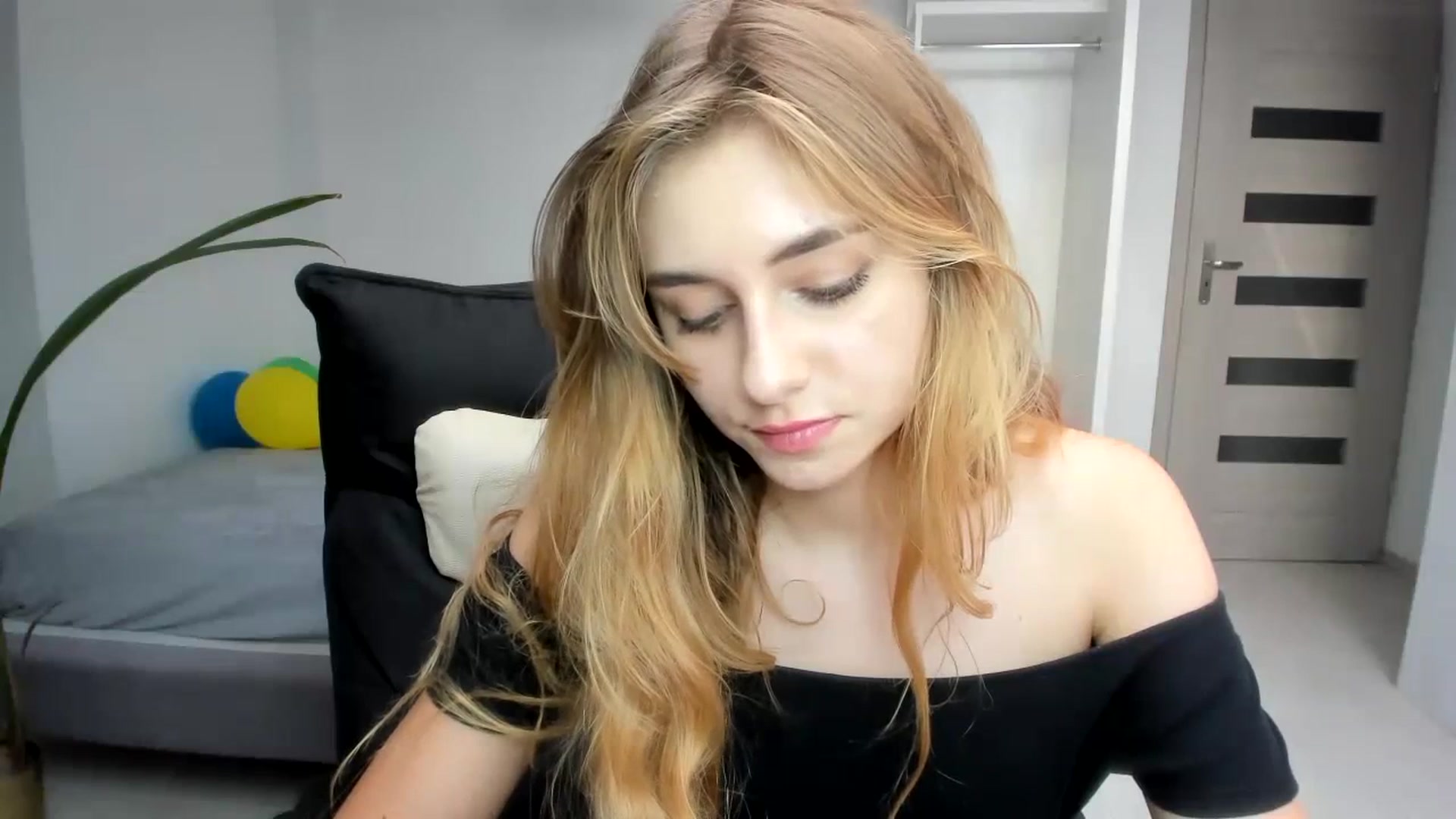 Gallery image thumbnail from Takanori_'s myfreecams stream on, 07/17/2023, 16:50 image 20 of 20