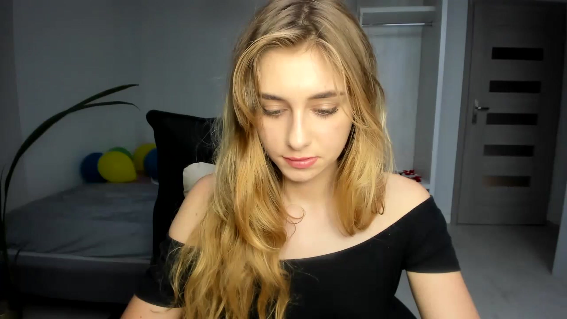 Gallery image thumbnail from Takanori_'s myfreecams stream on, 07/17/2023, 17:43 image 8 of 20