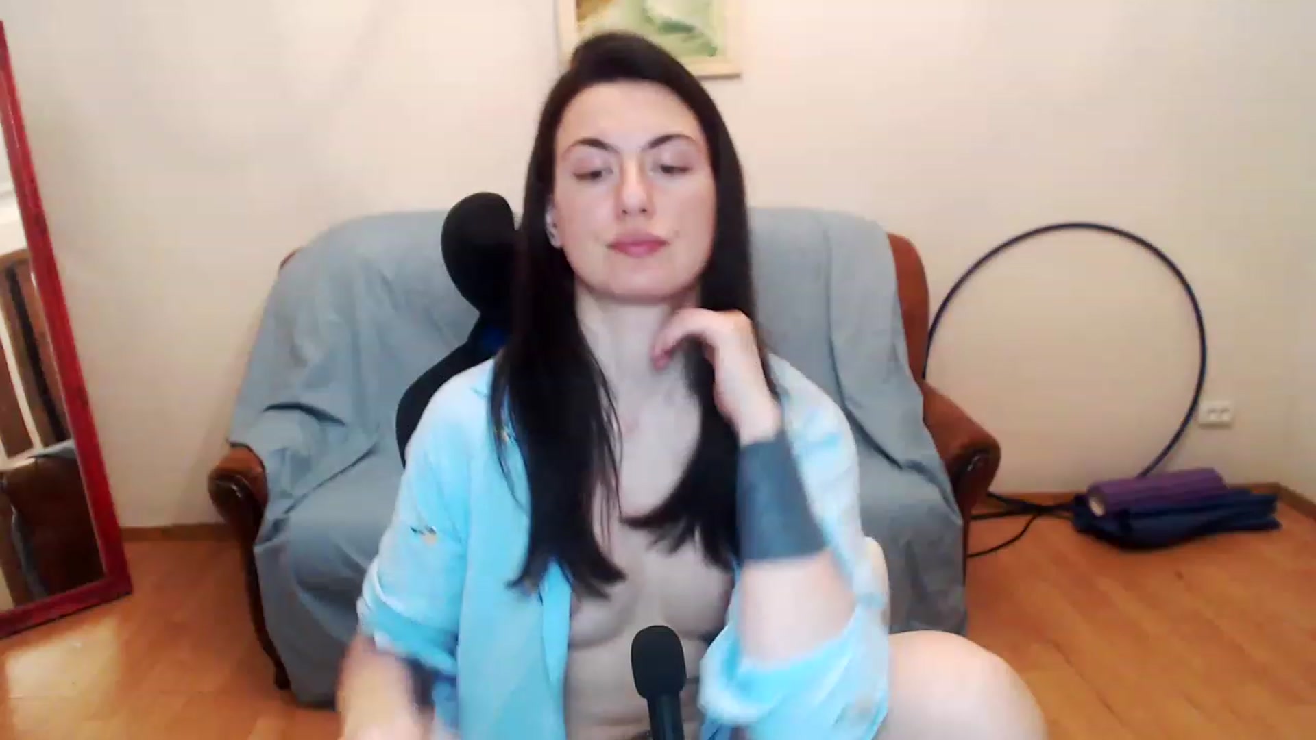 Gallery image thumbnail from Takemecloser's myfreecams stream on, 05/22/2023, 08:47 image 10 of 20