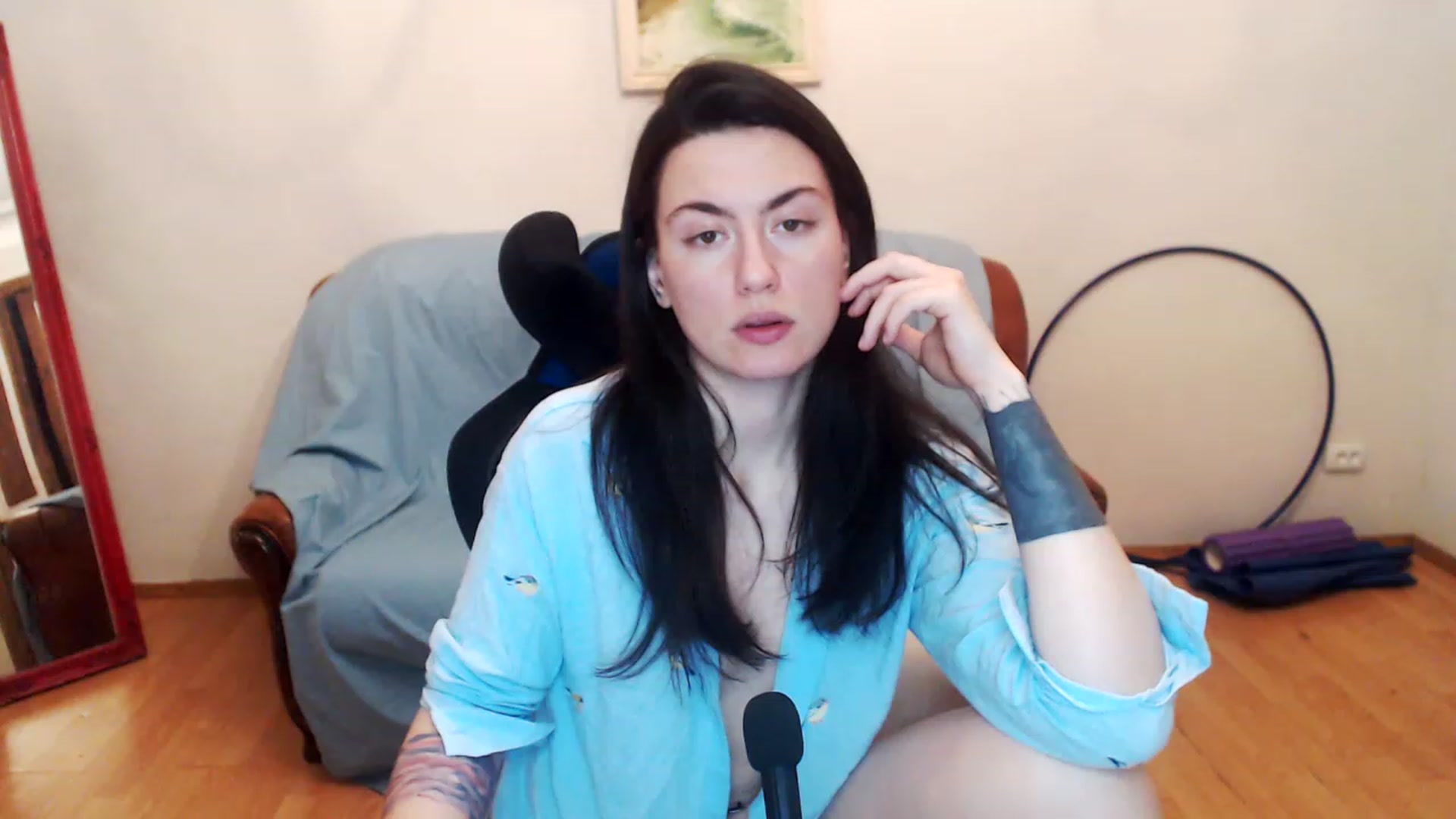 Gallery image thumbnail from Takemecloser's myfreecams stream on, 05/22/2023, 08:47 image 6 of 20