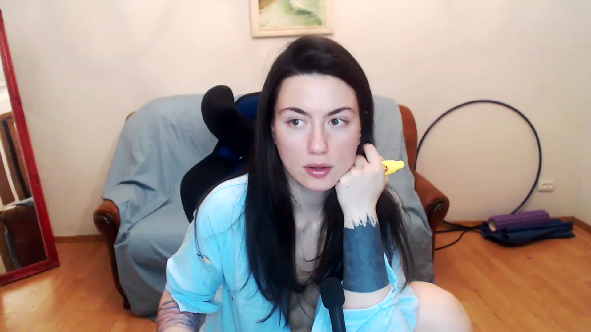 Gallery image thumbnail from Takemecloser's myfreecams stream on, 05/22/2023, 08:47 image 12 of 20
