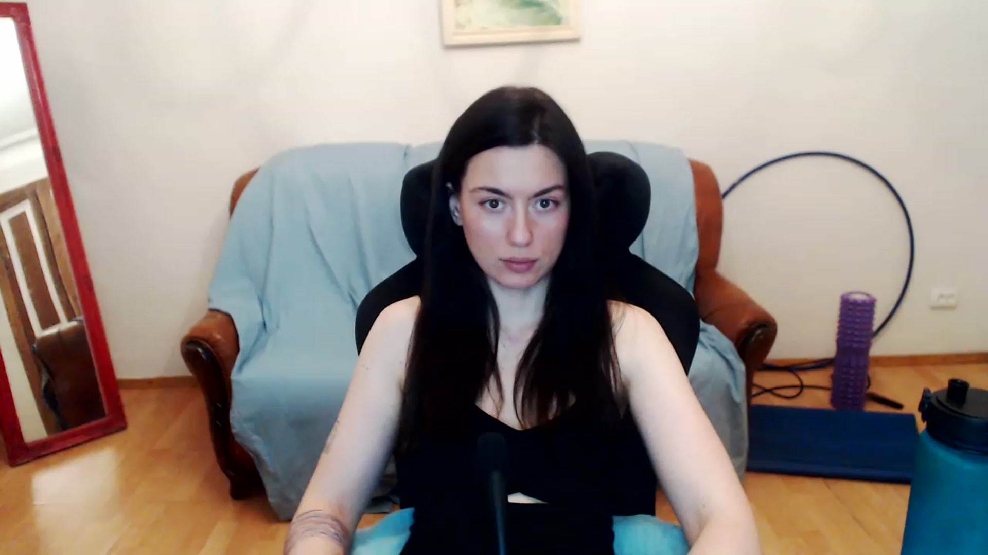 Gallery image thumbnail from Takemecloser's myfreecams stream on, 05/24/2023, 01:02 image 7 of 20