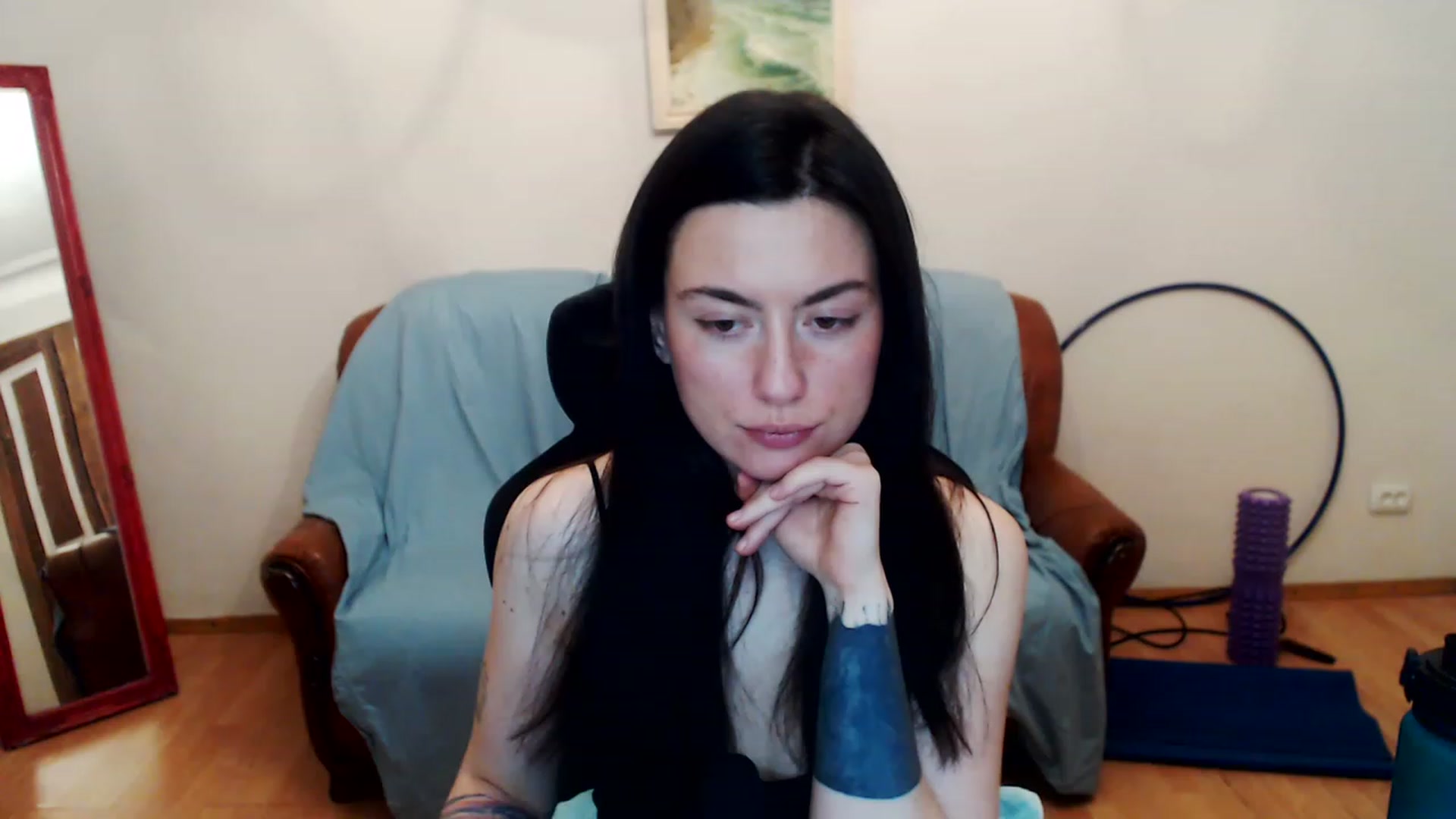 Gallery image thumbnail from Takemecloser's myfreecams stream on, 05/24/2023, 01:02 image 12 of 20