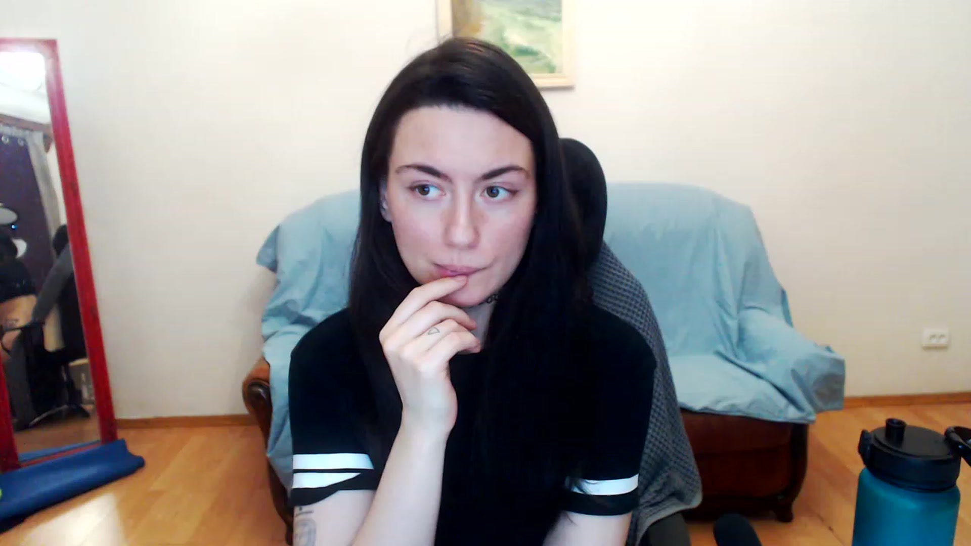 Gallery image thumbnail from Takemecloser's myfreecams stream on, 06/04/2023, 22:03 image 9 of 20