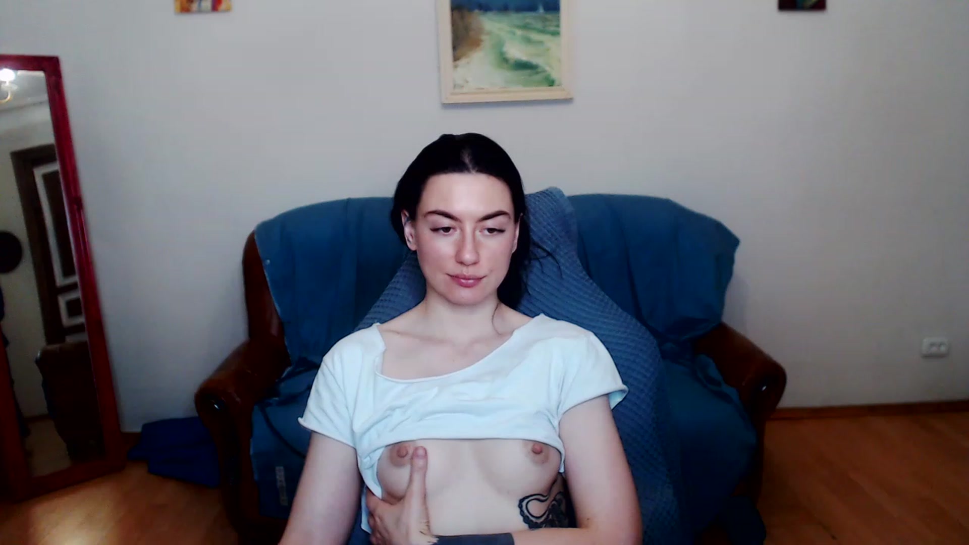 Gallery image thumbnail from Takemecloser's myfreecams stream on, 06/19/2023, 03:44 image 10 of 20