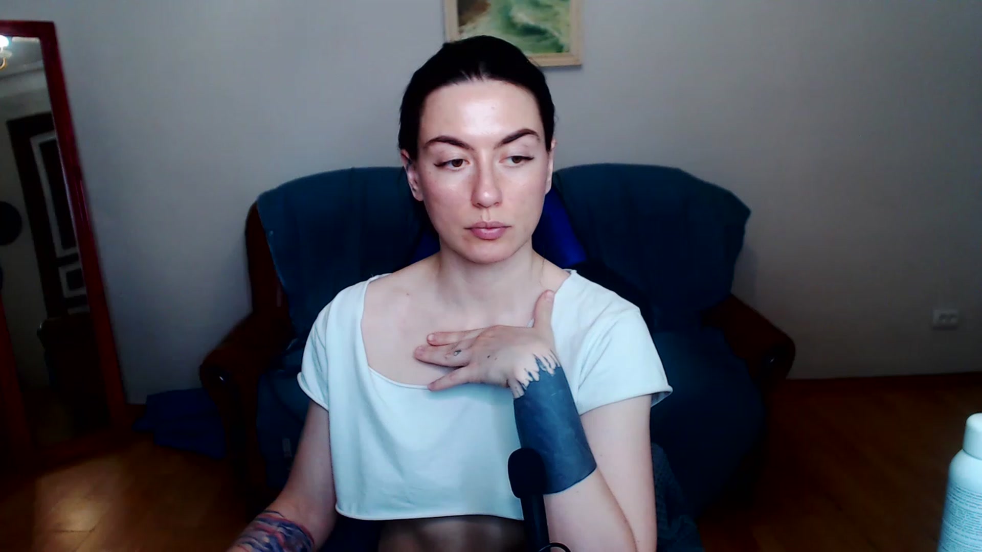 Gallery image thumbnail from Takemecloser's myfreecams stream on, 06/19/2023, 03:44 image 17 of 20