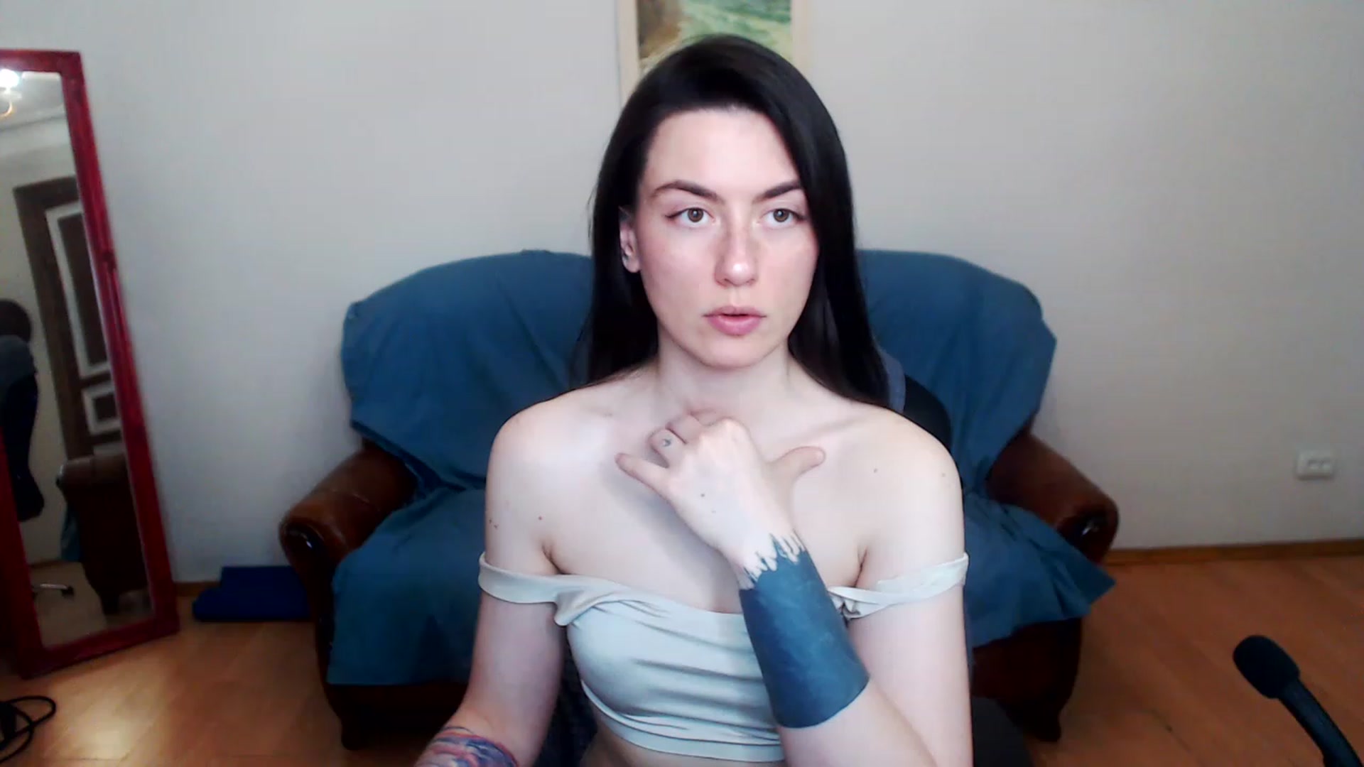 Gallery image thumbnail from Takemecloser's myfreecams stream on, 06/20/2023, 19:13 image 18 of 20