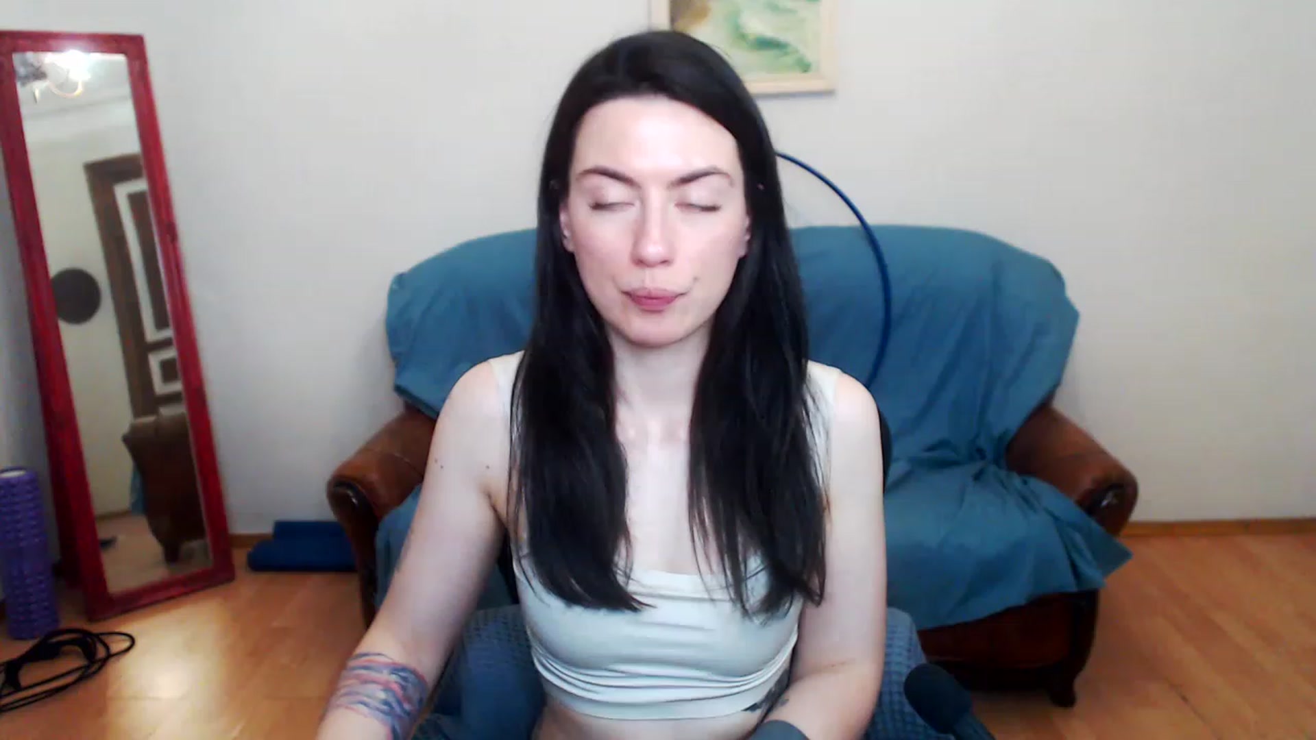 Gallery image thumbnail from Takemecloser's myfreecams stream on, 06/21/2023, 07:56 image 2 of 20