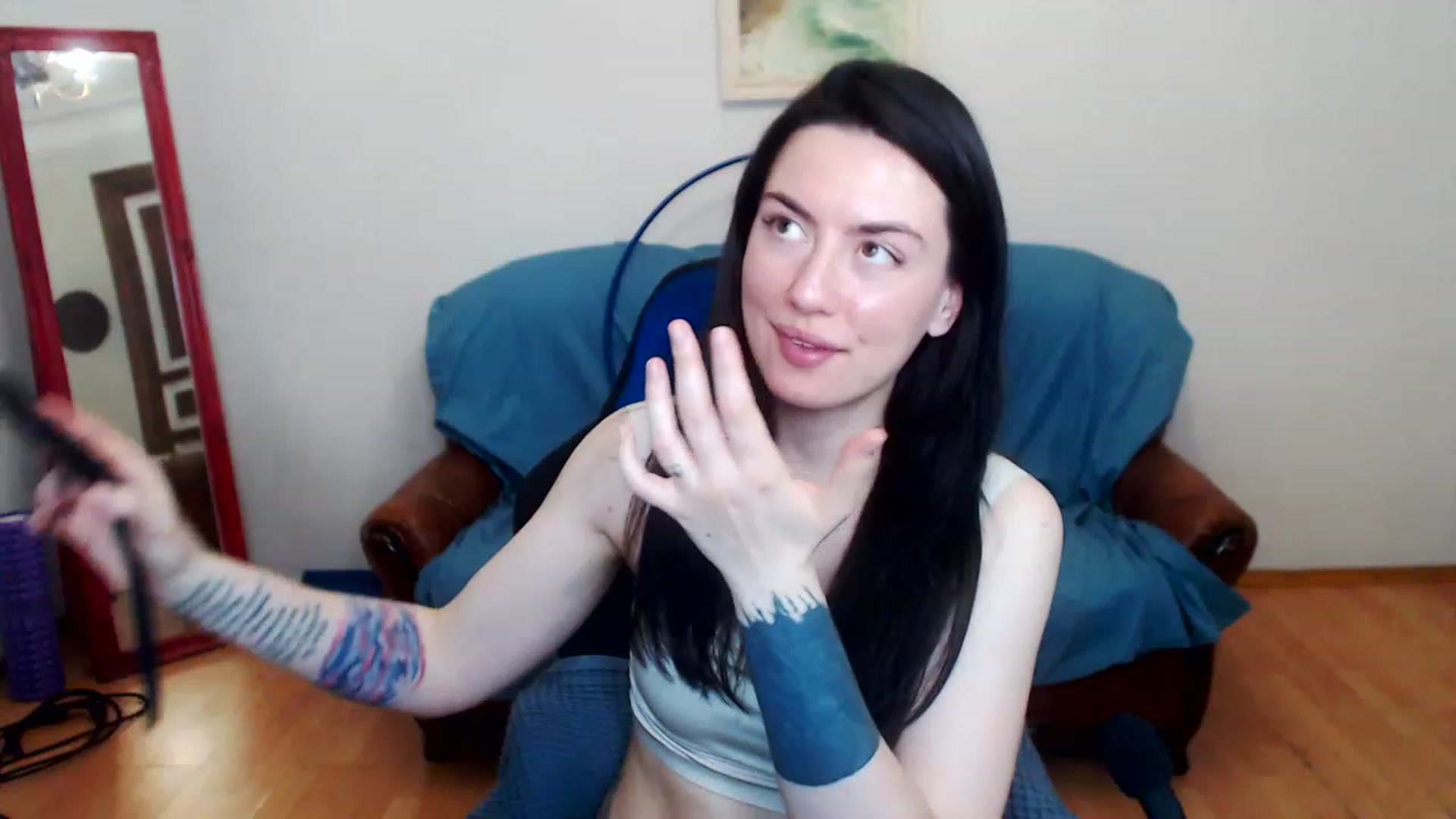 Gallery image thumbnail from Takemecloser's myfreecams stream on, 06/21/2023, 07:56 image 10 of 20