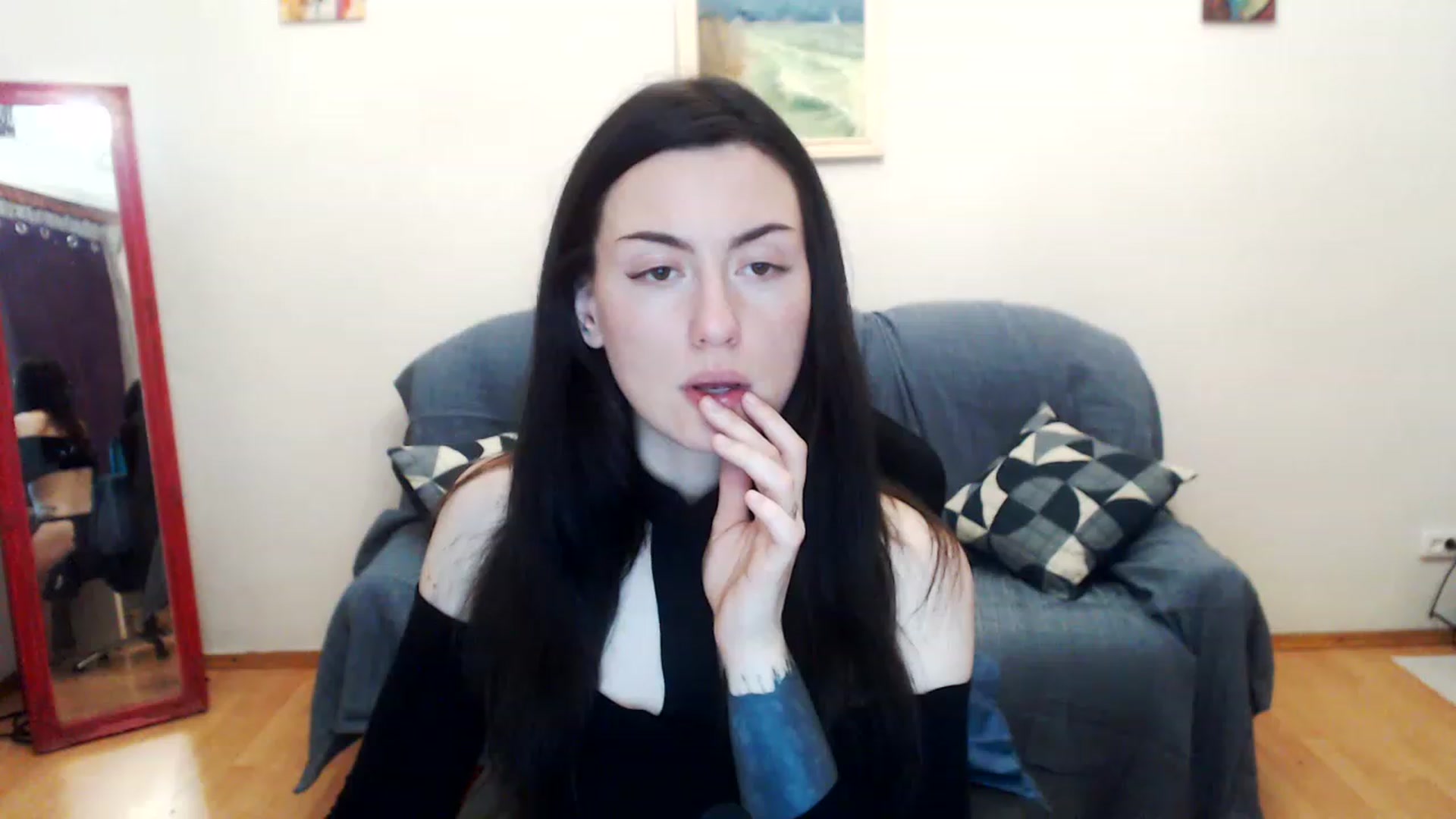 Gallery image thumbnail from Takemecloser's myfreecams stream on, 07/05/2023, 04:23 image 17 of 20