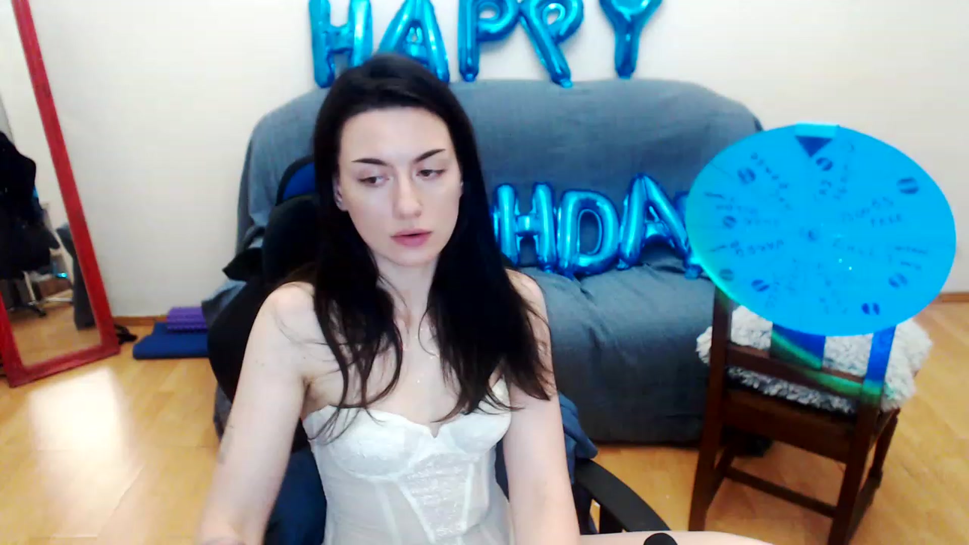 Gallery image thumbnail from Takemecloser's myfreecams stream on, 07/19/2023, 09:25 image 15 of 20