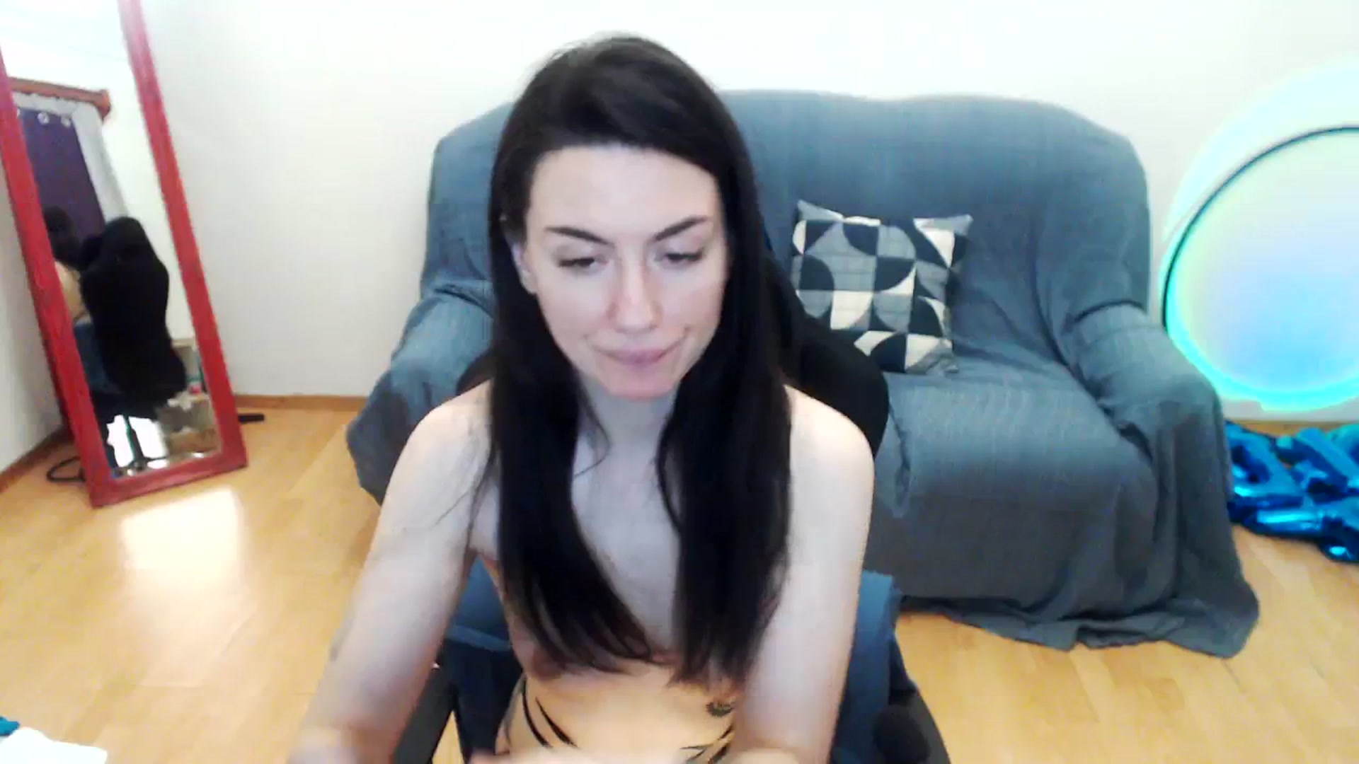 Gallery image thumbnail from Takemecloser's myfreecams stream on, 08/10/2023, 08:24 image 5 of 20
