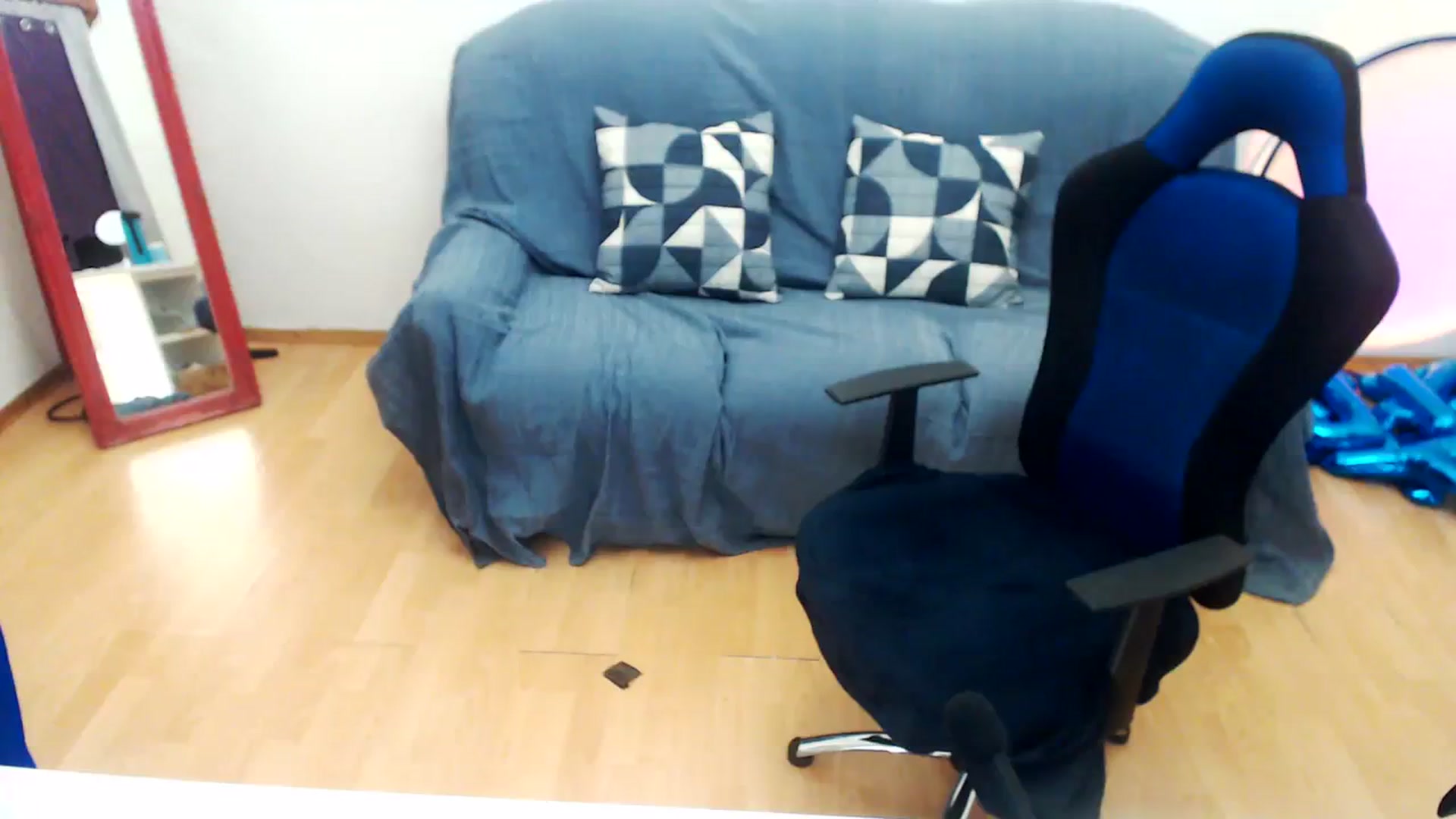 Gallery image thumbnail from Takemecloser's myfreecams stream on, 08/10/2023, 08:24 image 12 of 20