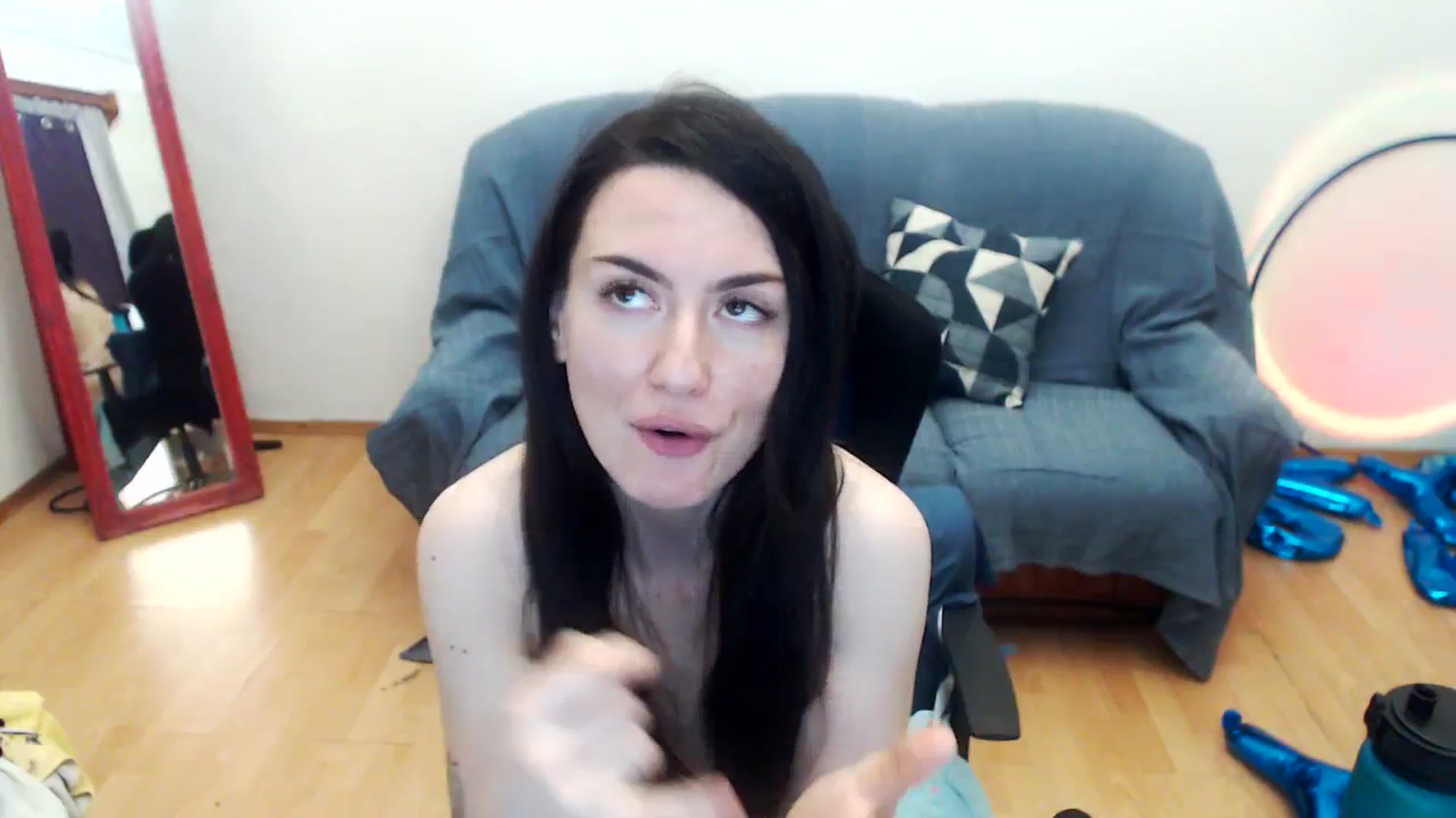 Gallery image thumbnail from Takemecloser's myfreecams stream on, 08/10/2023, 12:39 image 9 of 20
