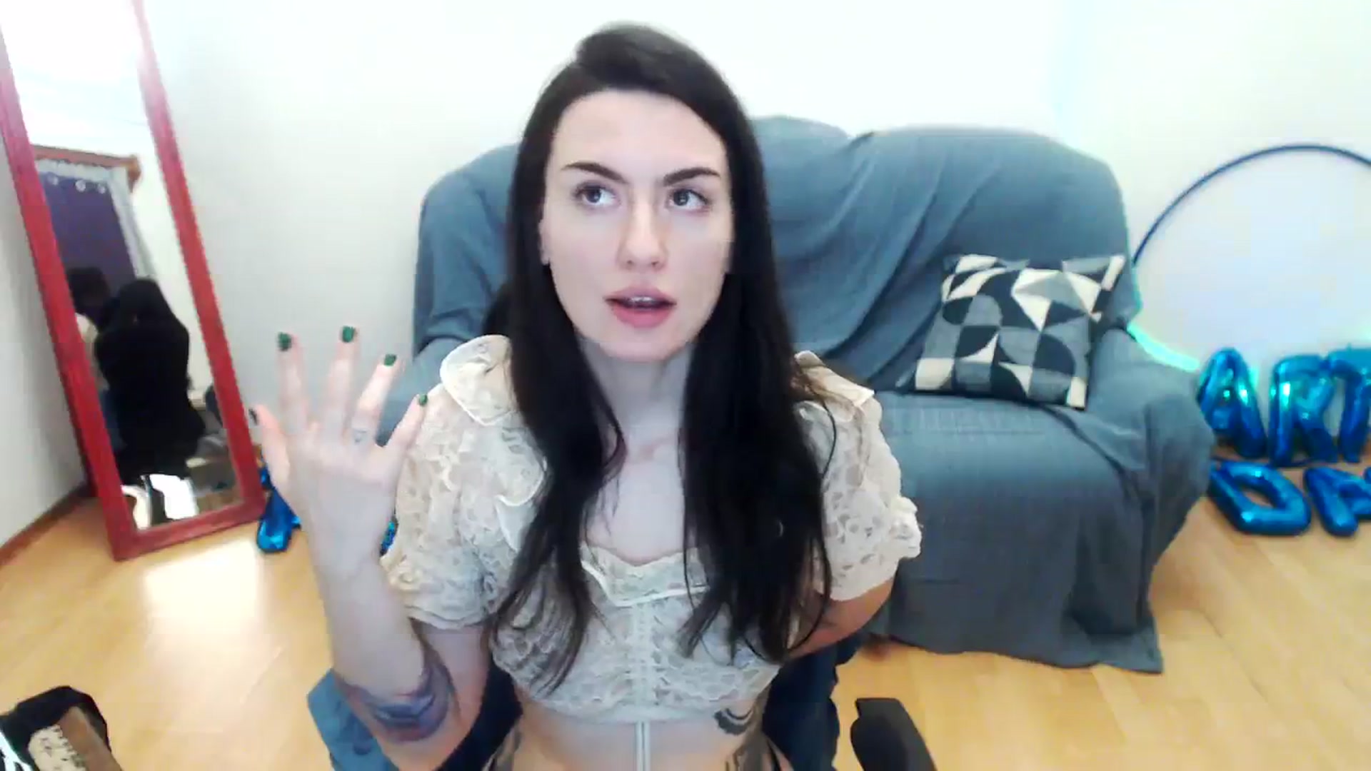 Gallery image thumbnail from Takemecloser's myfreecams stream on, 08/14/2023, 13:07 image 12 of 20