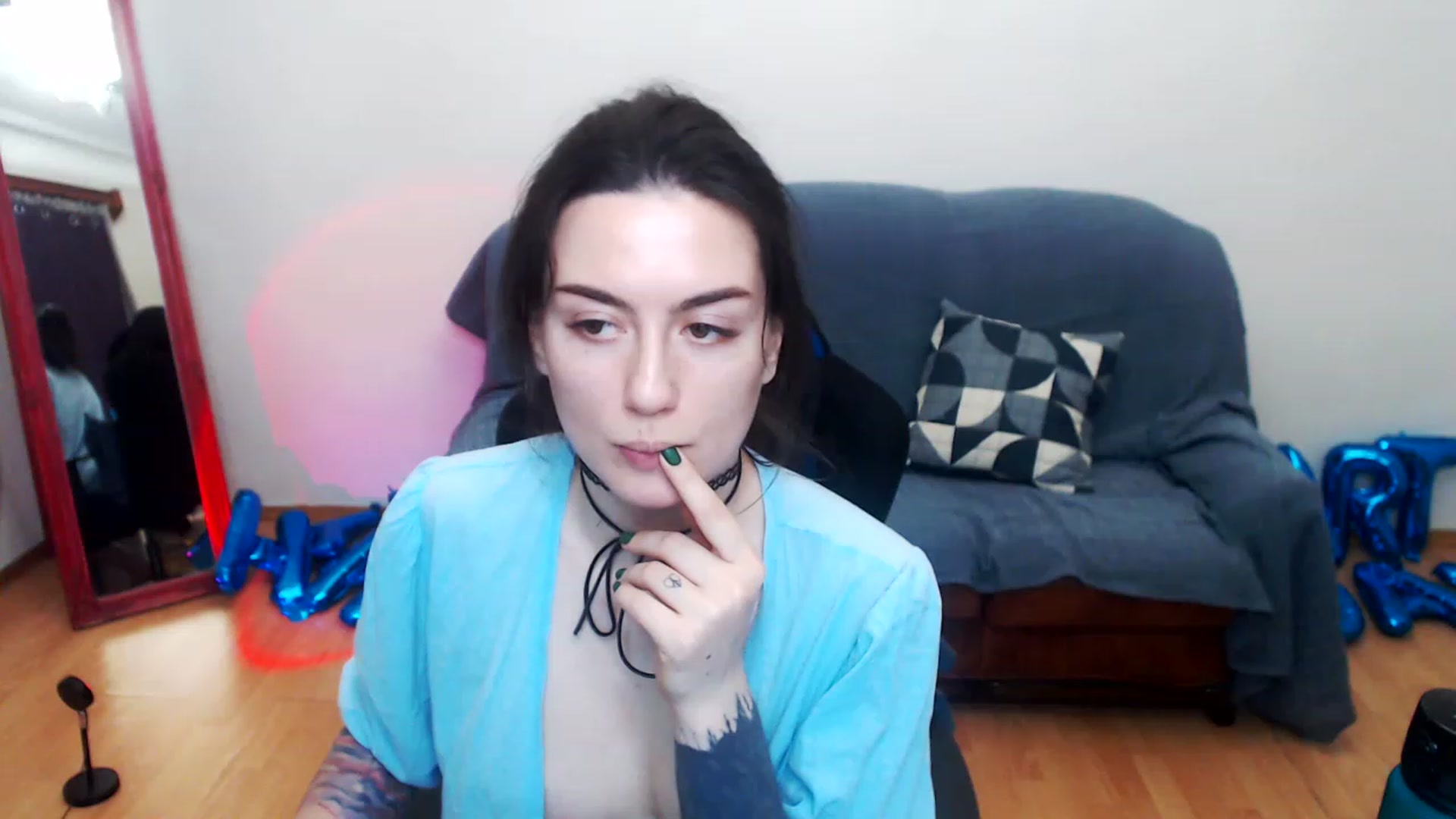 Gallery image thumbnail from Takemecloser's myfreecams stream on, 08/19/2023, 20:44 image 10 of 20