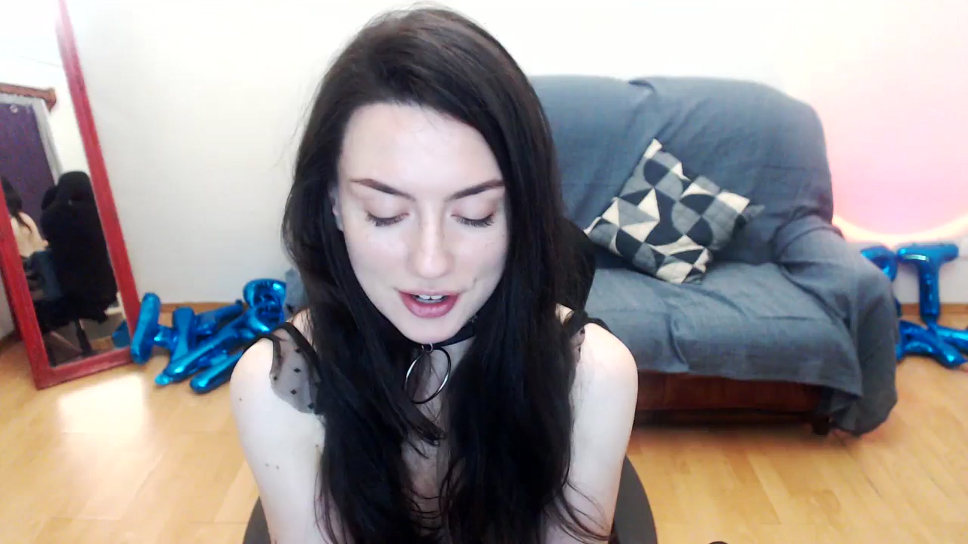 Gallery image thumbnail from Takemecloser's myfreecams stream on, 08/22/2023, 03:22 image 16 of 20